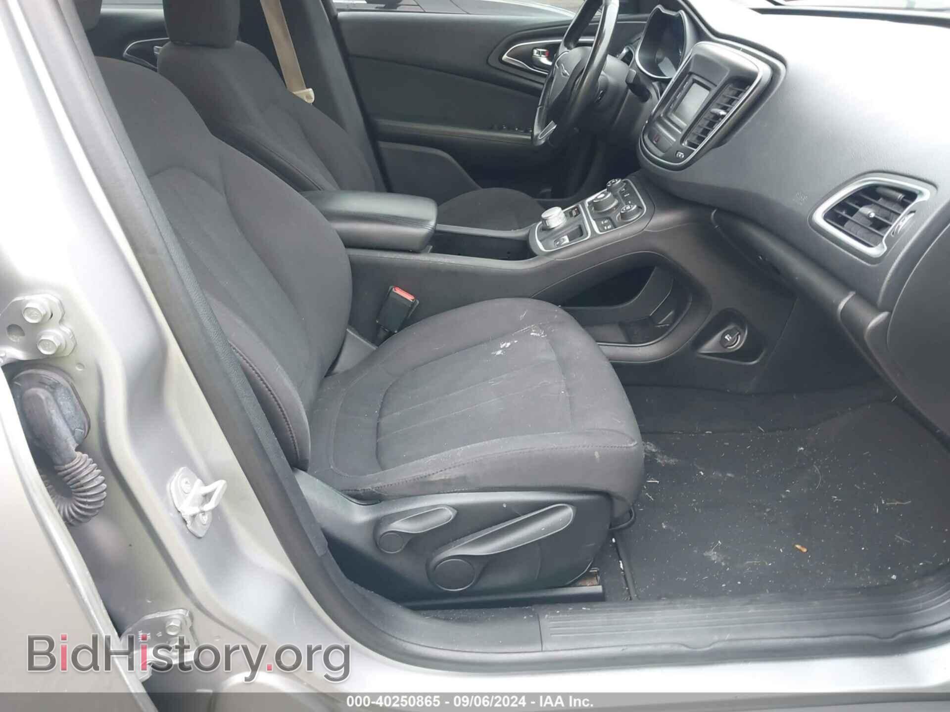 2016 CHRYSLER 200 - VIN: 1C3CCCAB0GN136314 - Фото 5