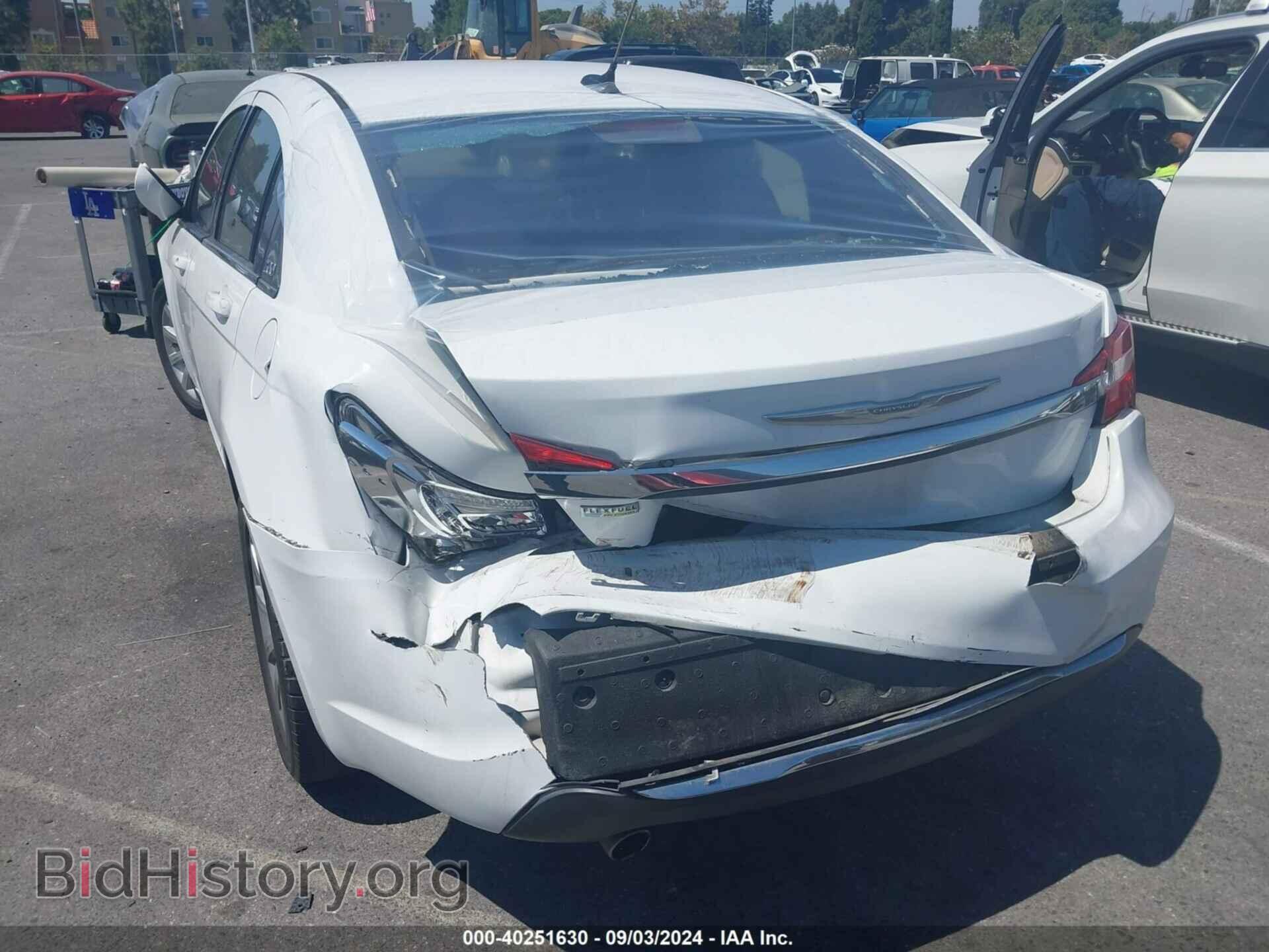 2014 CHRYSLER 200 - VIN: 1C3CCBBG4EN107061 - Фото 6