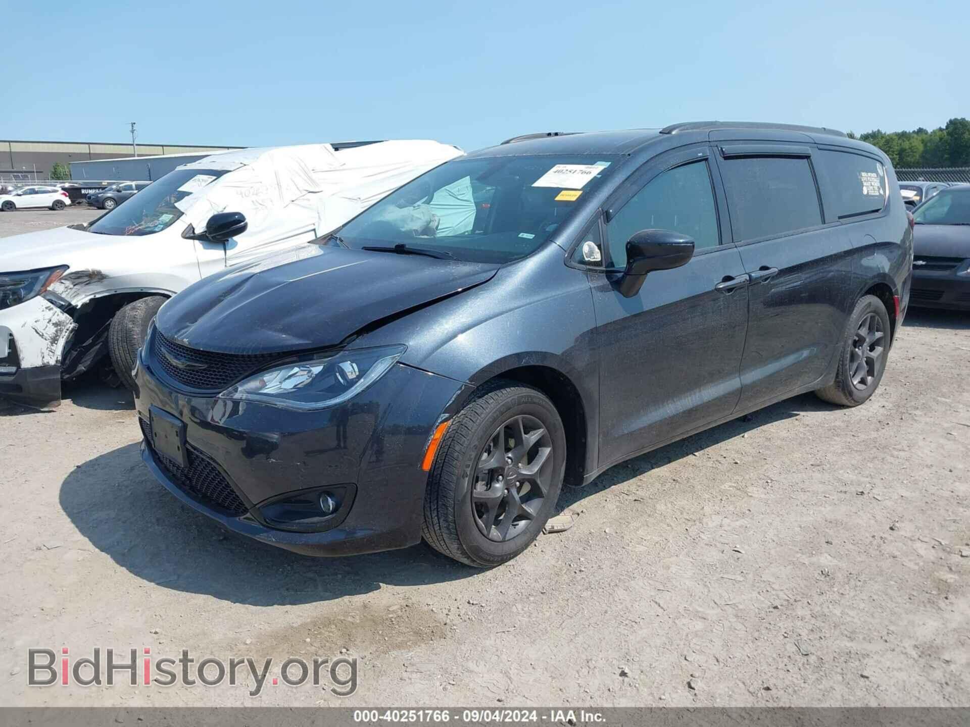 2019 CHRYSLER PACIFICA - VIN: 2C4RC1BGXKR613816 - Photo 2