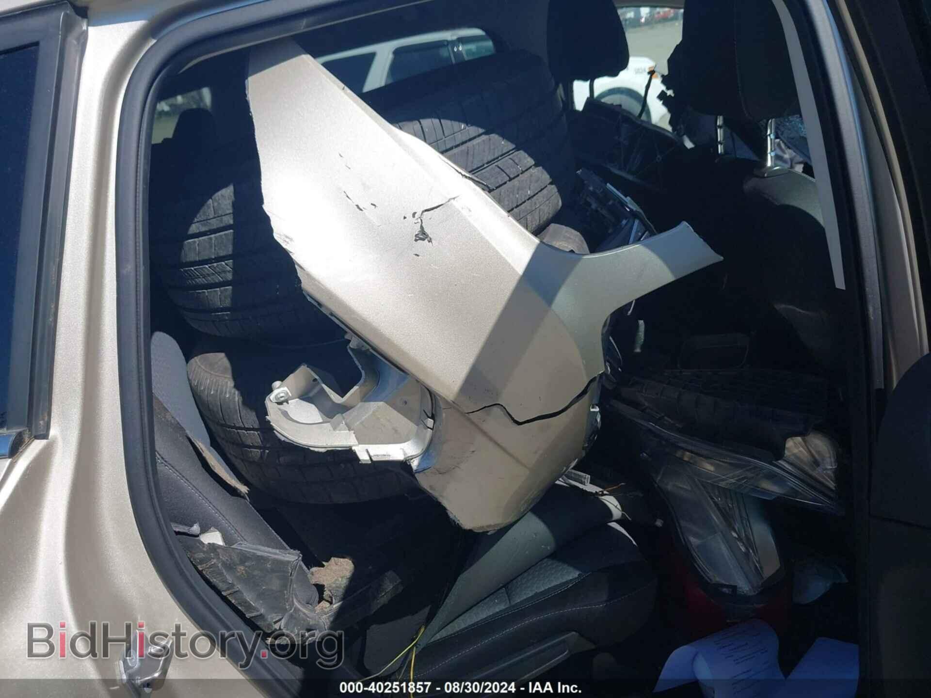 2017 FORD ESCAPE - VIN: 1FMCU0GD1HUB30511 - Фото 8