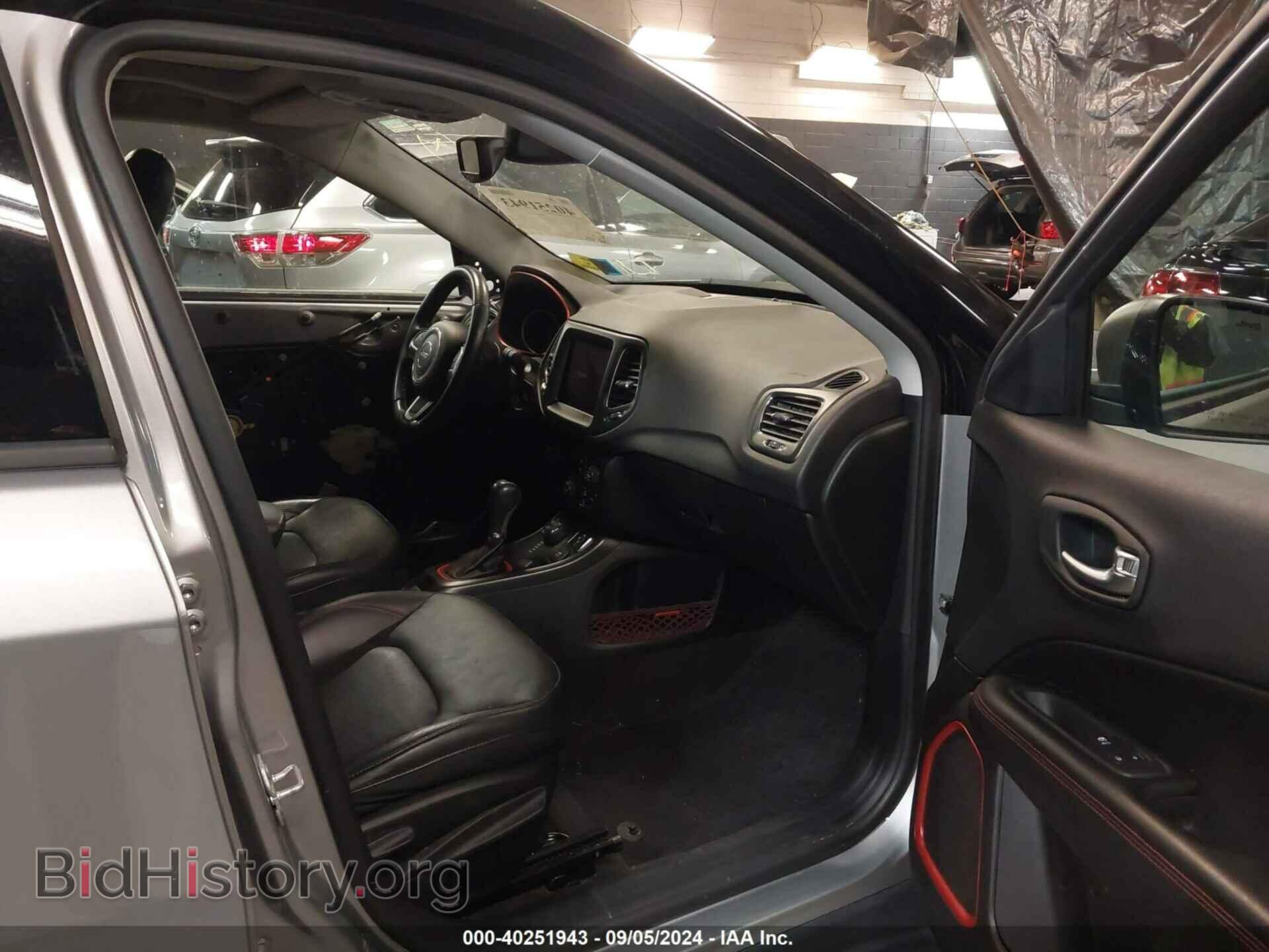 2018 JEEP COMPASS - VIN: 3C4NJDDB2JT178079 - Фото 5