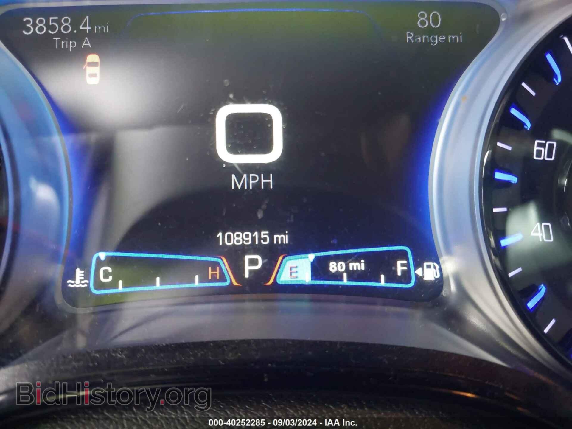 2019 CHRYSLER 300 - VIN: 2C3CCAGG5KH569801 - Фото 7