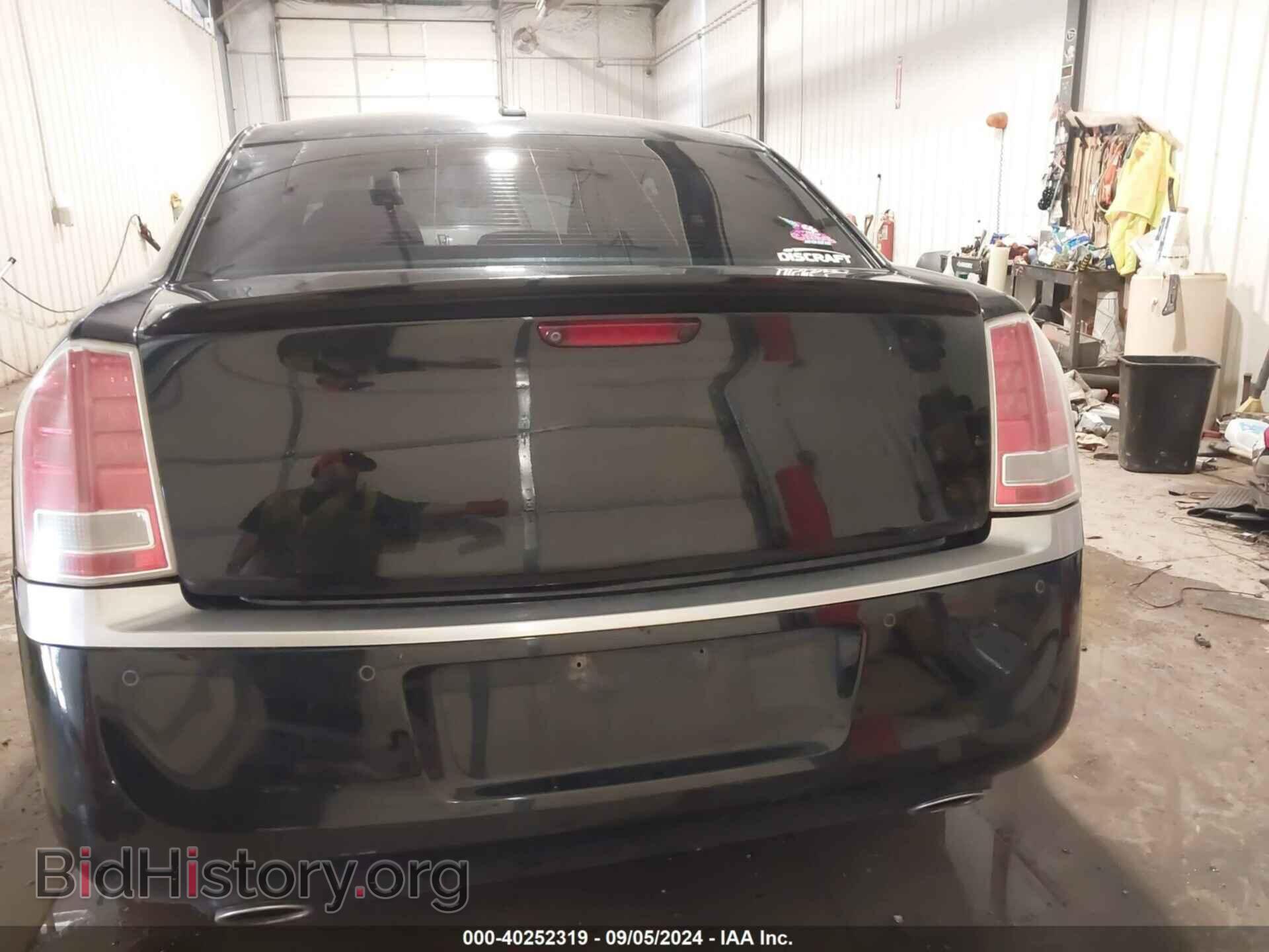 2012 CHRYSLER 300 - VIN: 2C3CCABG3CH272776 - Фото 16