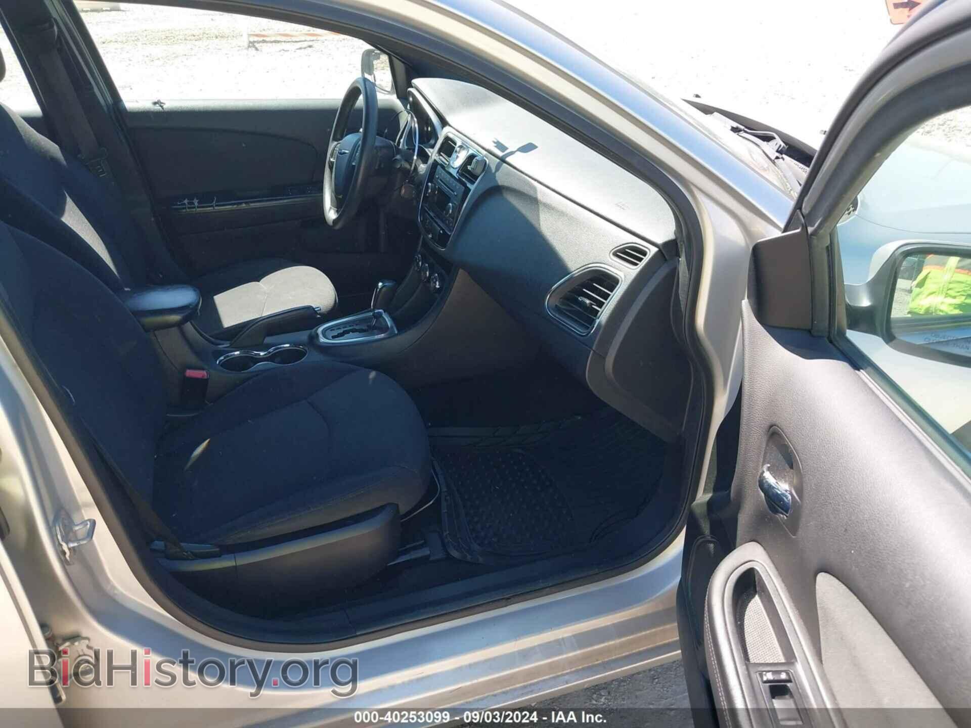 2012 CHRYSLER 200 - VIN: 1C3CCBAB6CN241038 - Фото 5