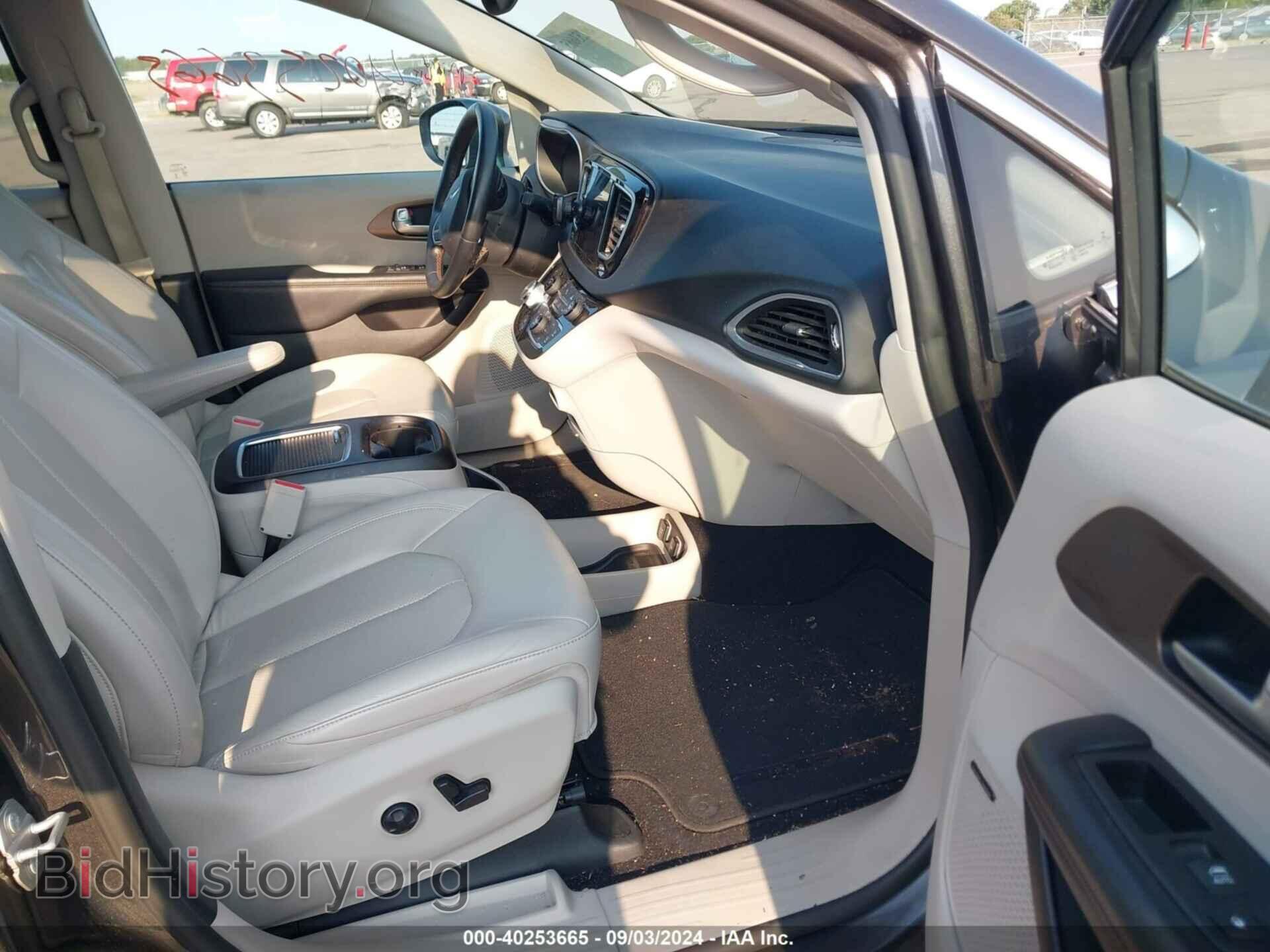 2017 CHRYSLER PACIFICA - VIN: 2C4RC1EG1HR507050 - Фото 5