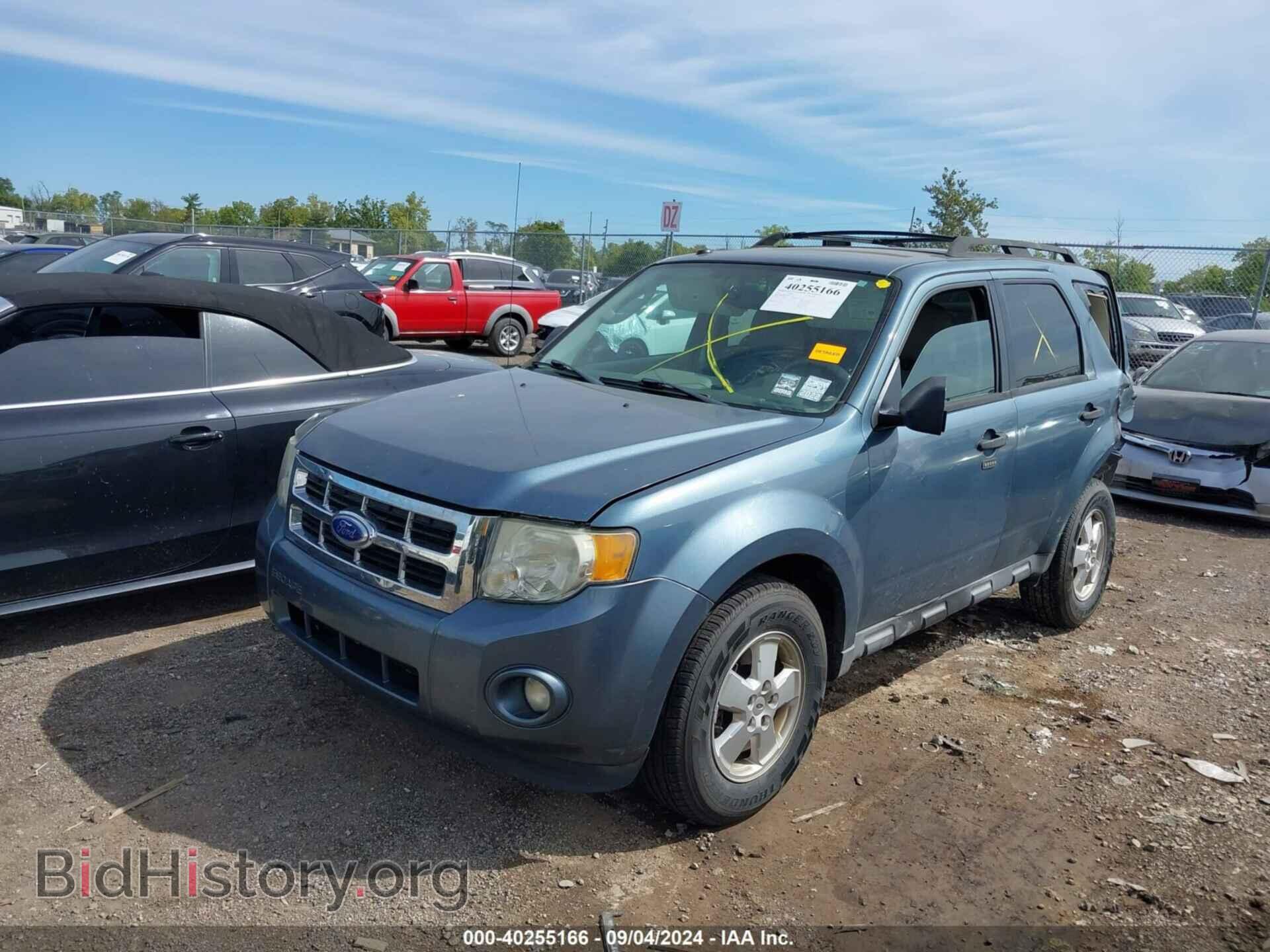 2011 FORD ESCAPE - VIN: 1FMCU0DG1BKC70057 - Фото 2