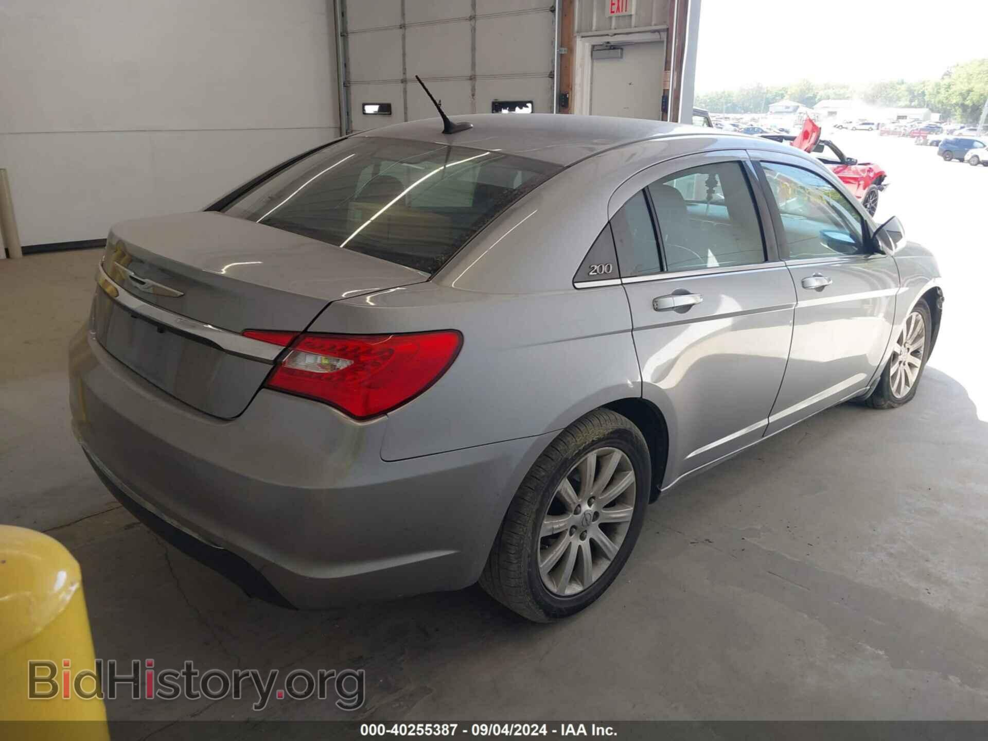2013 CHRYSLER 200 - VIN: 1C3CCBCG2DN674835 - Фото 4