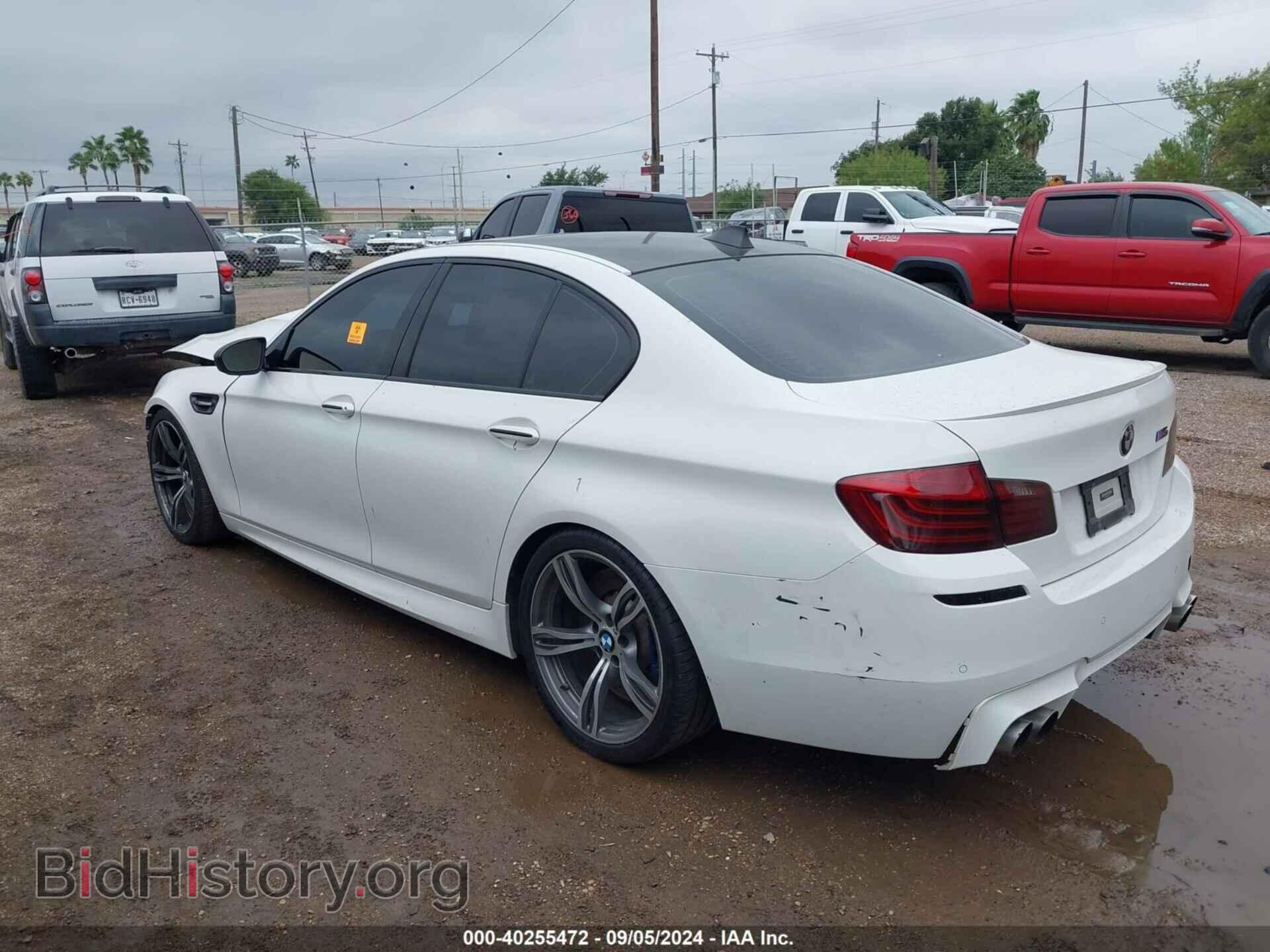 2014 BMW M5 - VIN: WBSFV9C54ED097767 - Фото 3