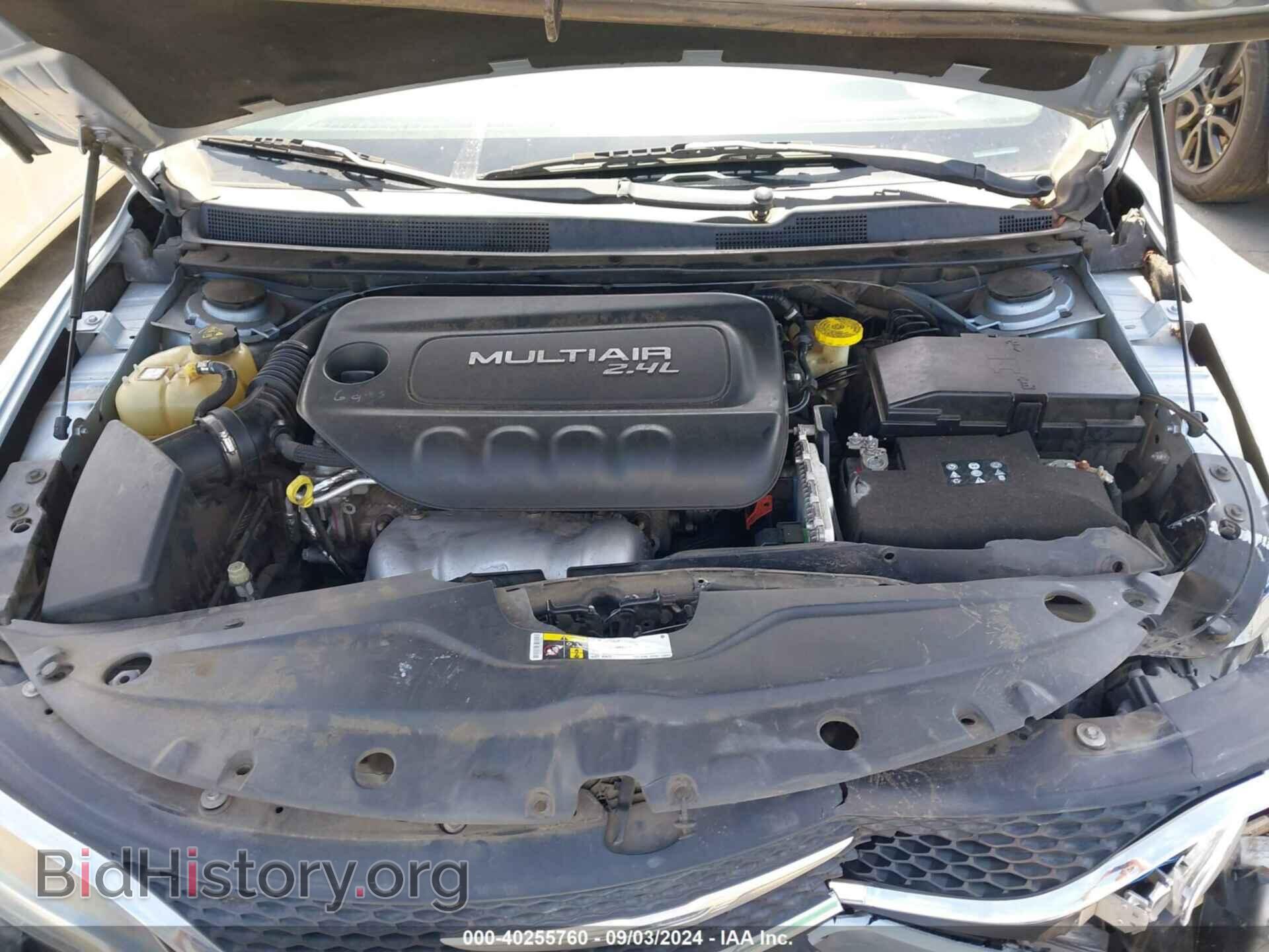 2015 CHRYSLER 200 - VIN: 1C3CCCAB1FN714435 - Фото 6