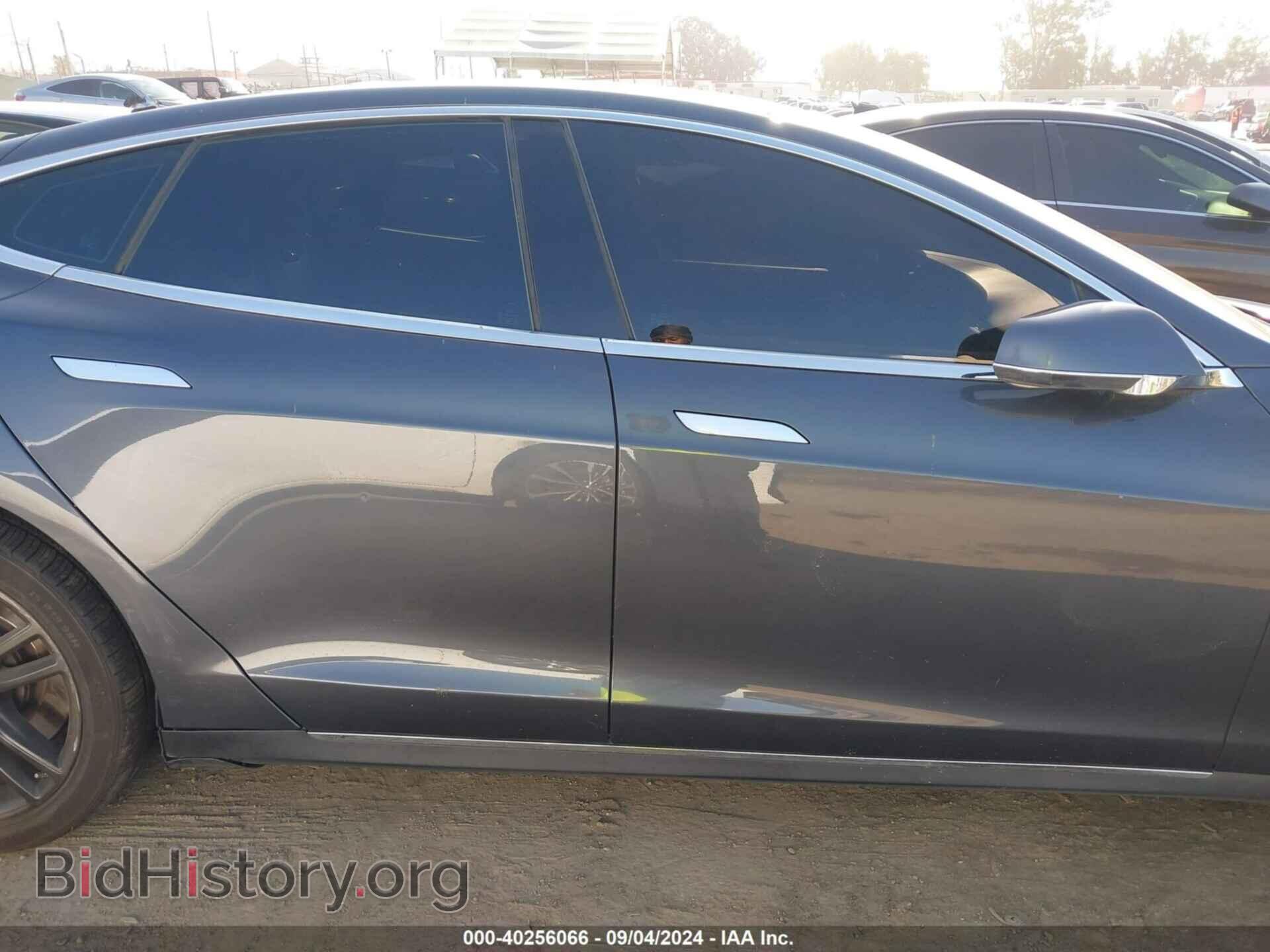 2014 TESLA MODEL S - VIN: 5YJSA1H19EFP61630 - Фото 13