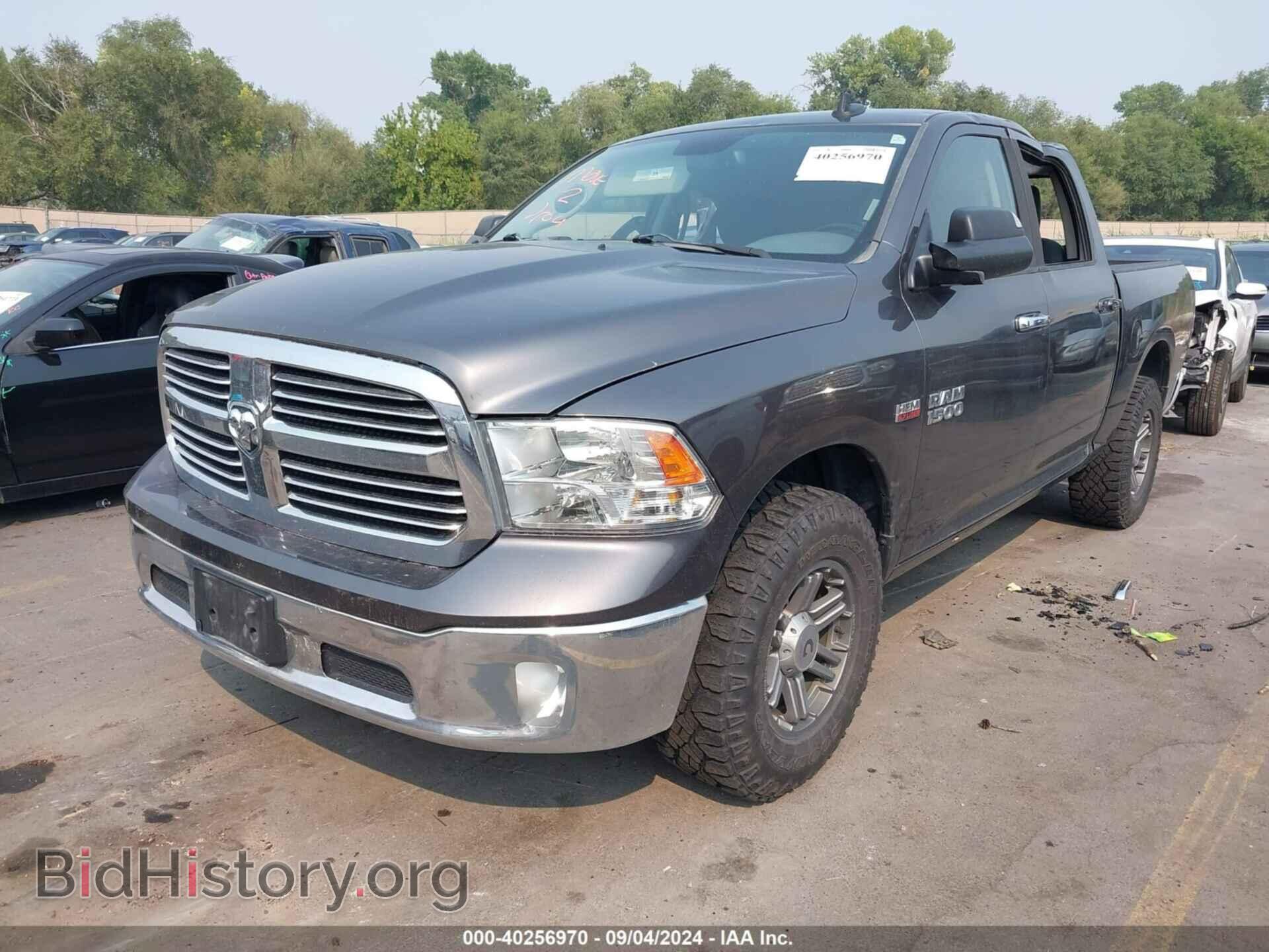 2015 RAM 1500 - VIN: 3C6RR7LT7FG641010 - Фото 2