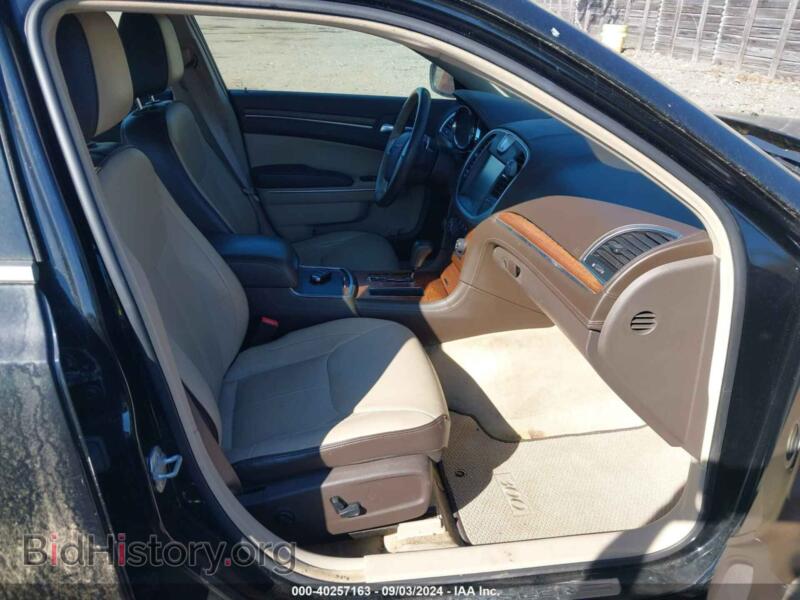 2012 Chrysler 300C (VIN 2C3CCAST1CH261949) — фото 5 из 11
