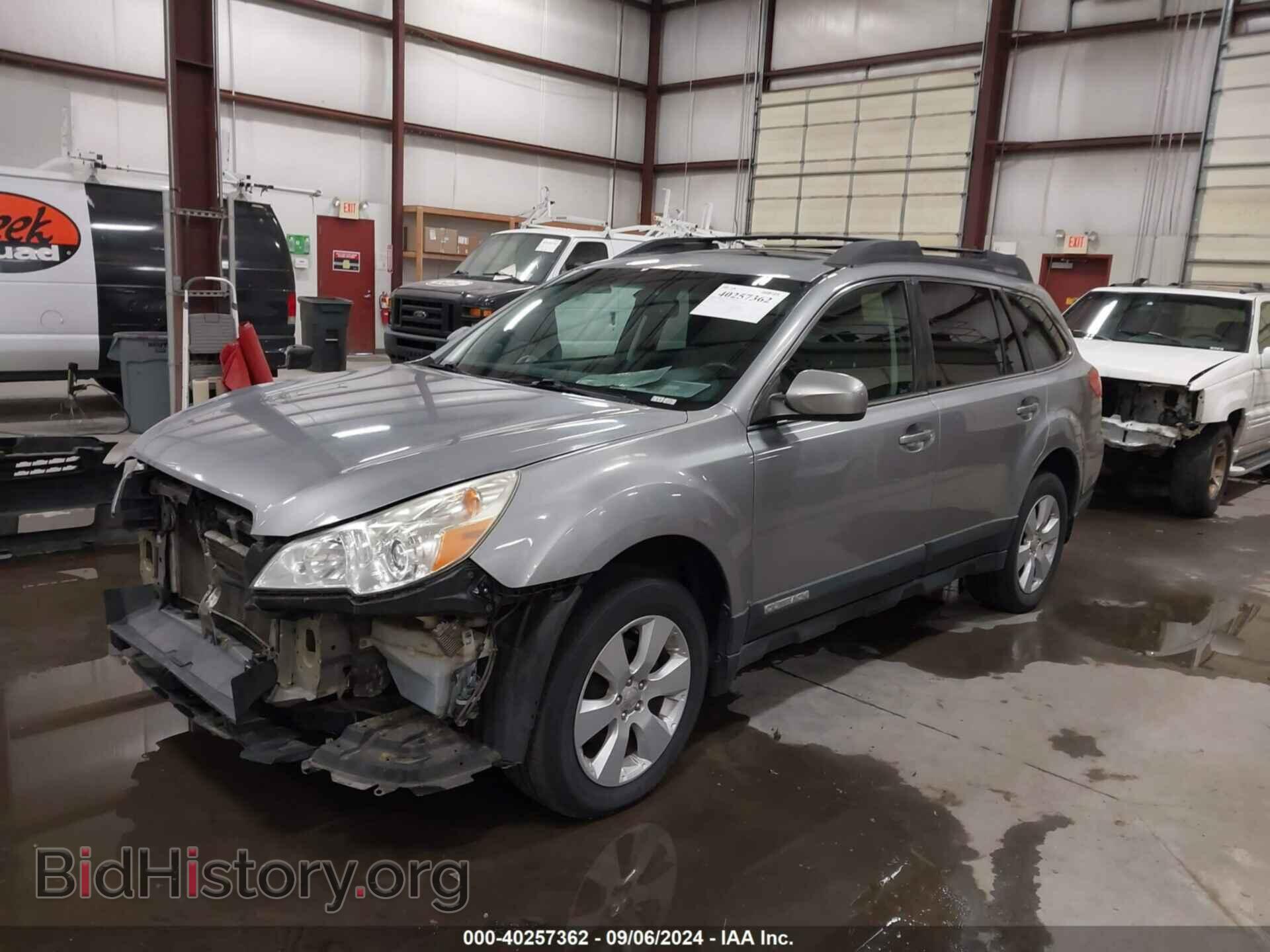 2010 SUBARU OUTBACK - VIN: 4S4BRBHC7A3344610 - Фото 2