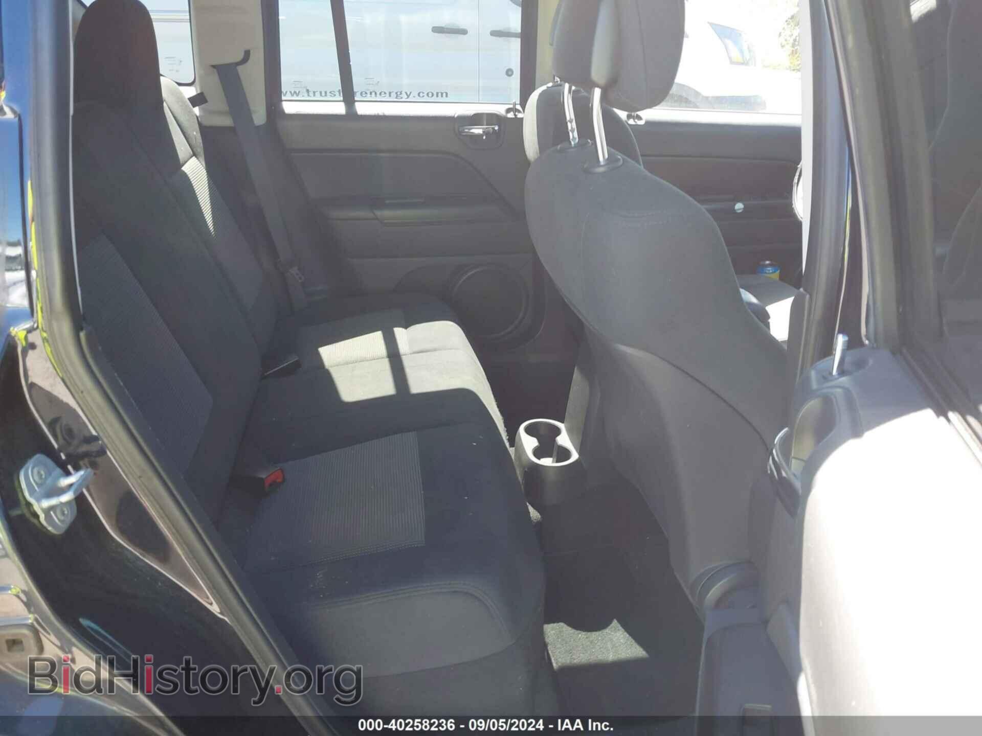 2011 JEEP COMPASS - VIN: 1J4NF1FB0BD193694 - Photo 8