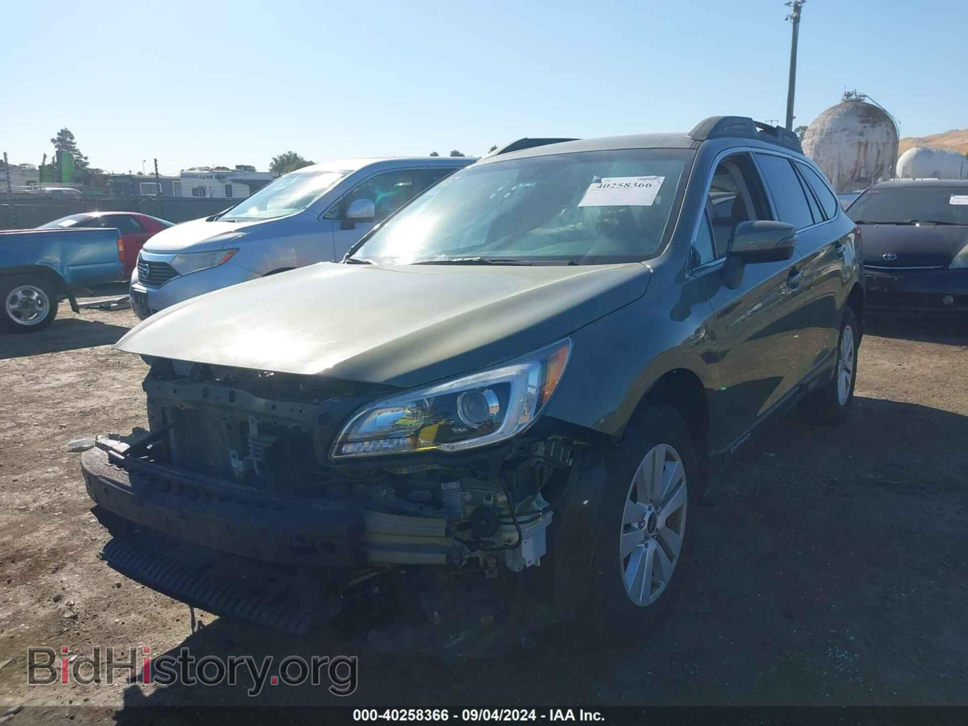 2017 SUBARU OUTBACK - VIN: 4S4BSAFC3H3233788 - Фото 2