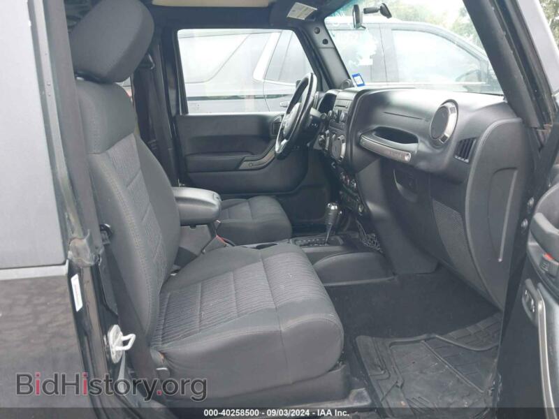 2011 Jeep WRANGLER (VIN 1J4AA2D16BL549780) — фото 5 из 10