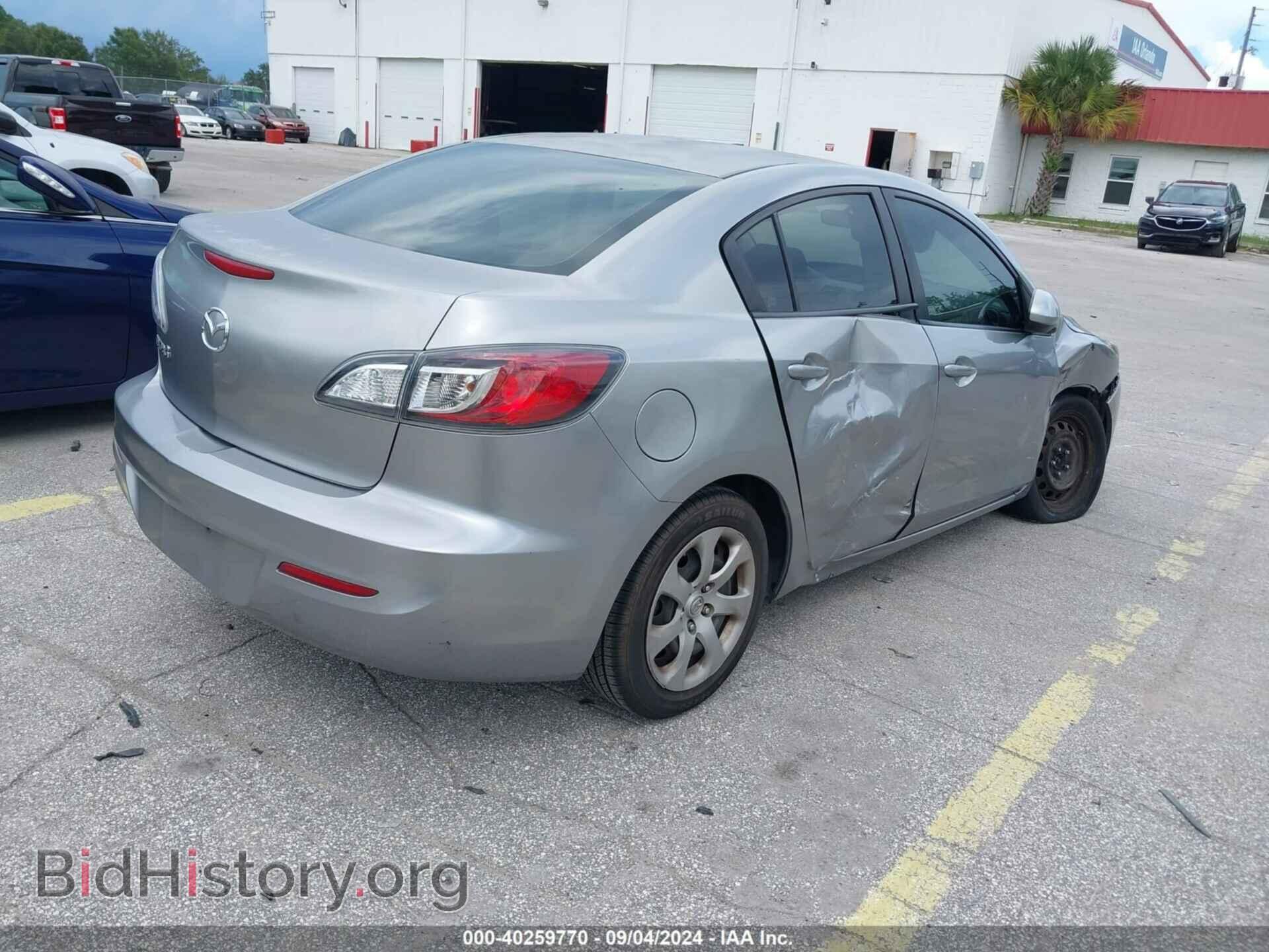 2013 MAZDA MAZDA3 - VIN: JM1BL1TF2D1750635 - Фото 4