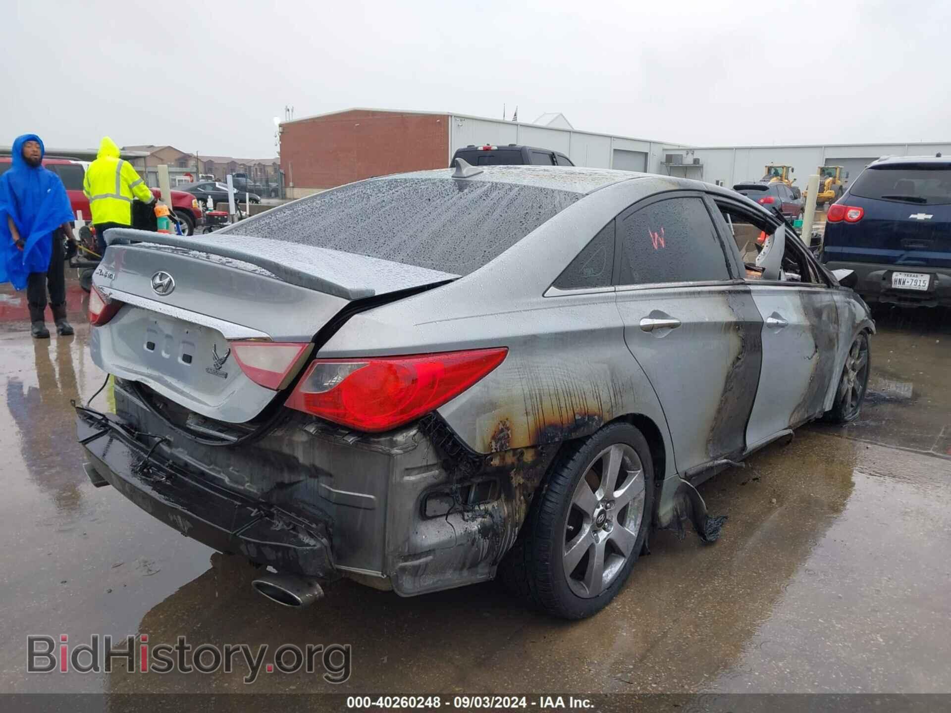 2011 HYUNDAI SONATA - VIN: 5NPEC4AC3BH065542 - Photo 4