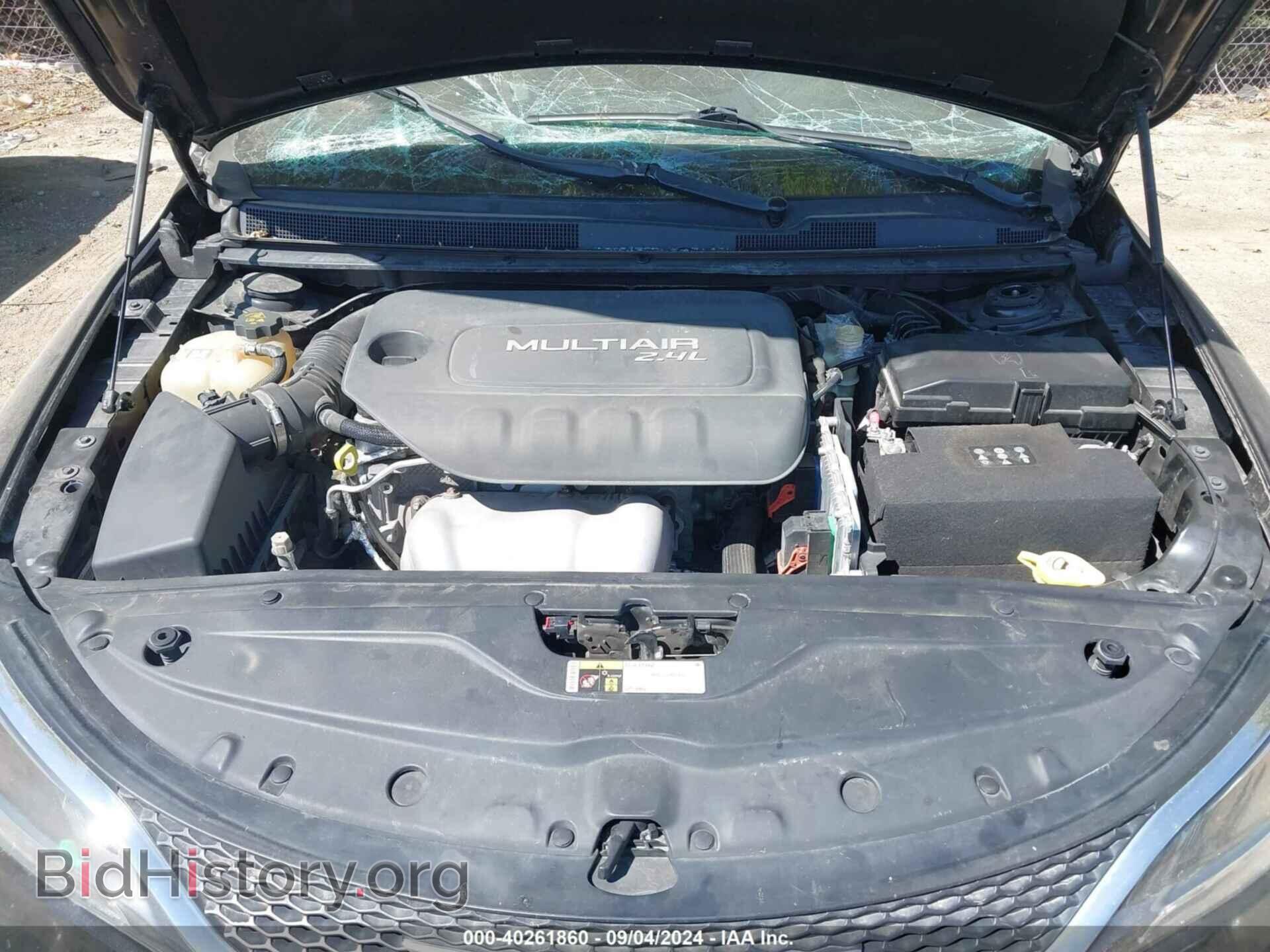 2016 CHRYSLER 200 - VIN: 1C3CCCCB3GN108309 - Фото 10