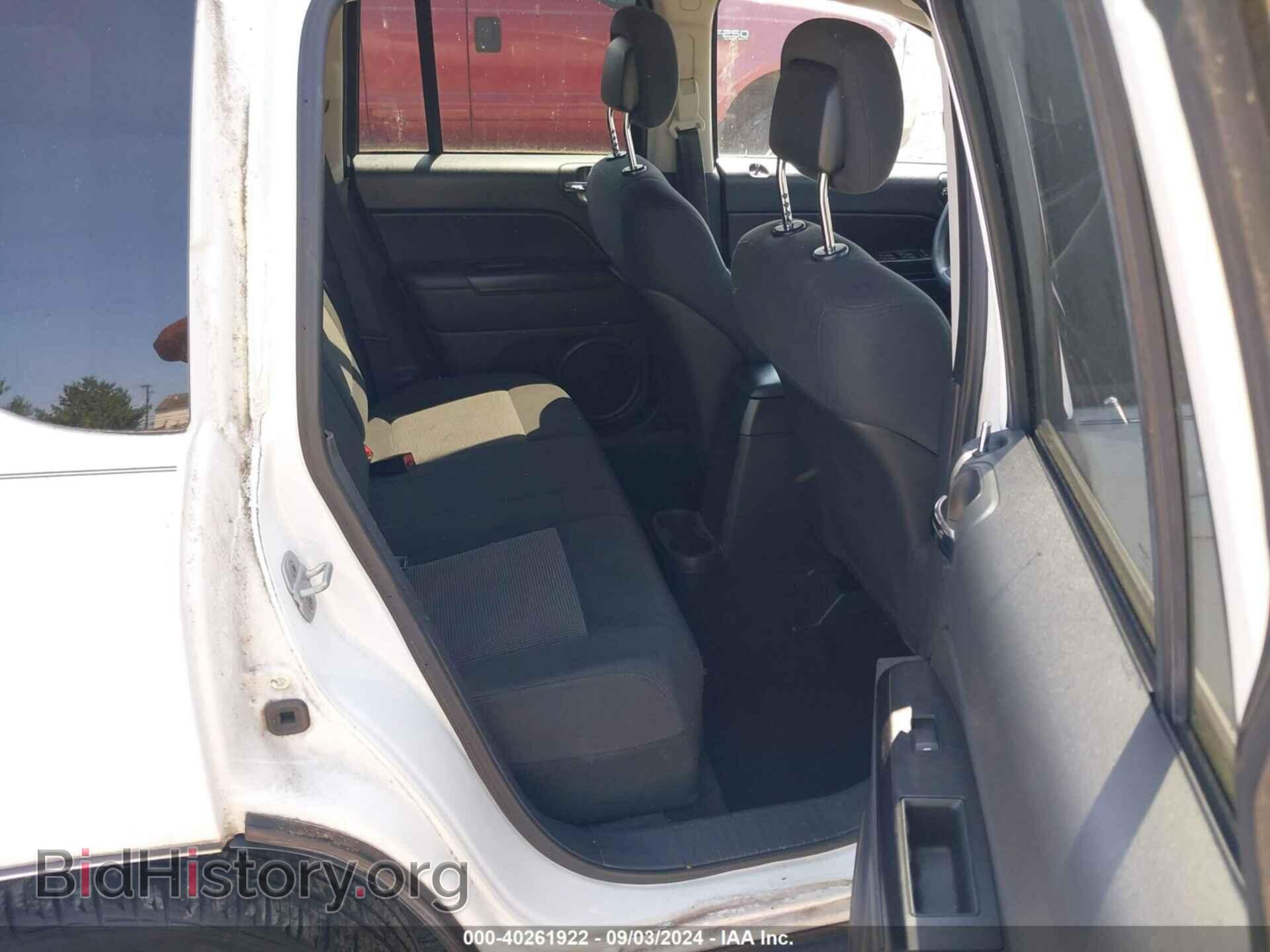 2011 JEEP COMPASS - VIN: 1J4NF1FB5BD240170 - Фото 8