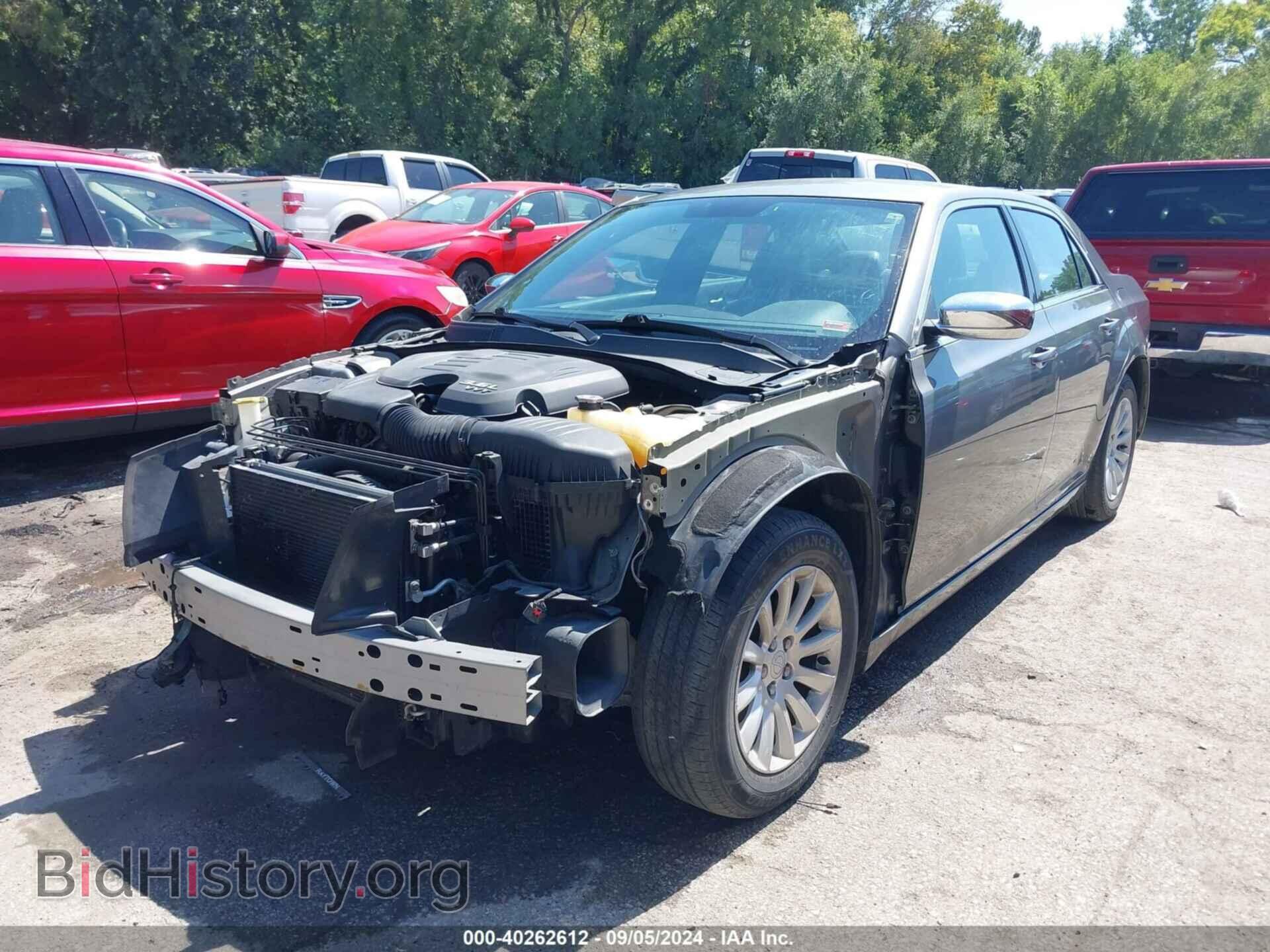 2012 CHRYSLER 300 - VIN: 2C3CCAAG3CH129666 - Photo 2