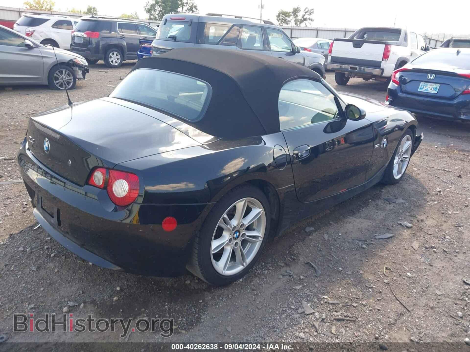 2005 BMW Z4 - VIN: 4USBT53585LT28187 - Фото 4