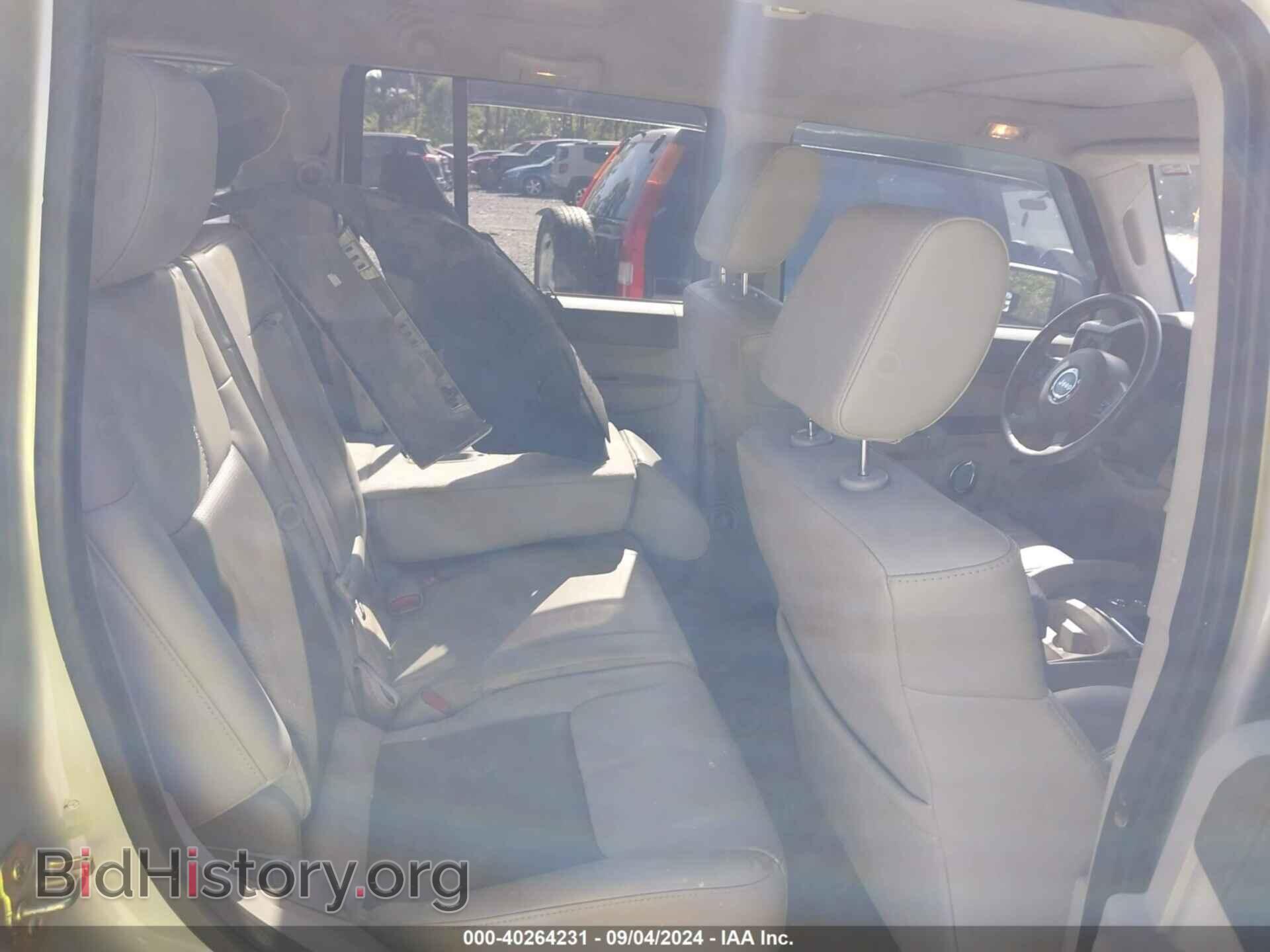 2007 JEEP COMMANDER - VIN: 1J8HH58257C574089 - Фото 8
