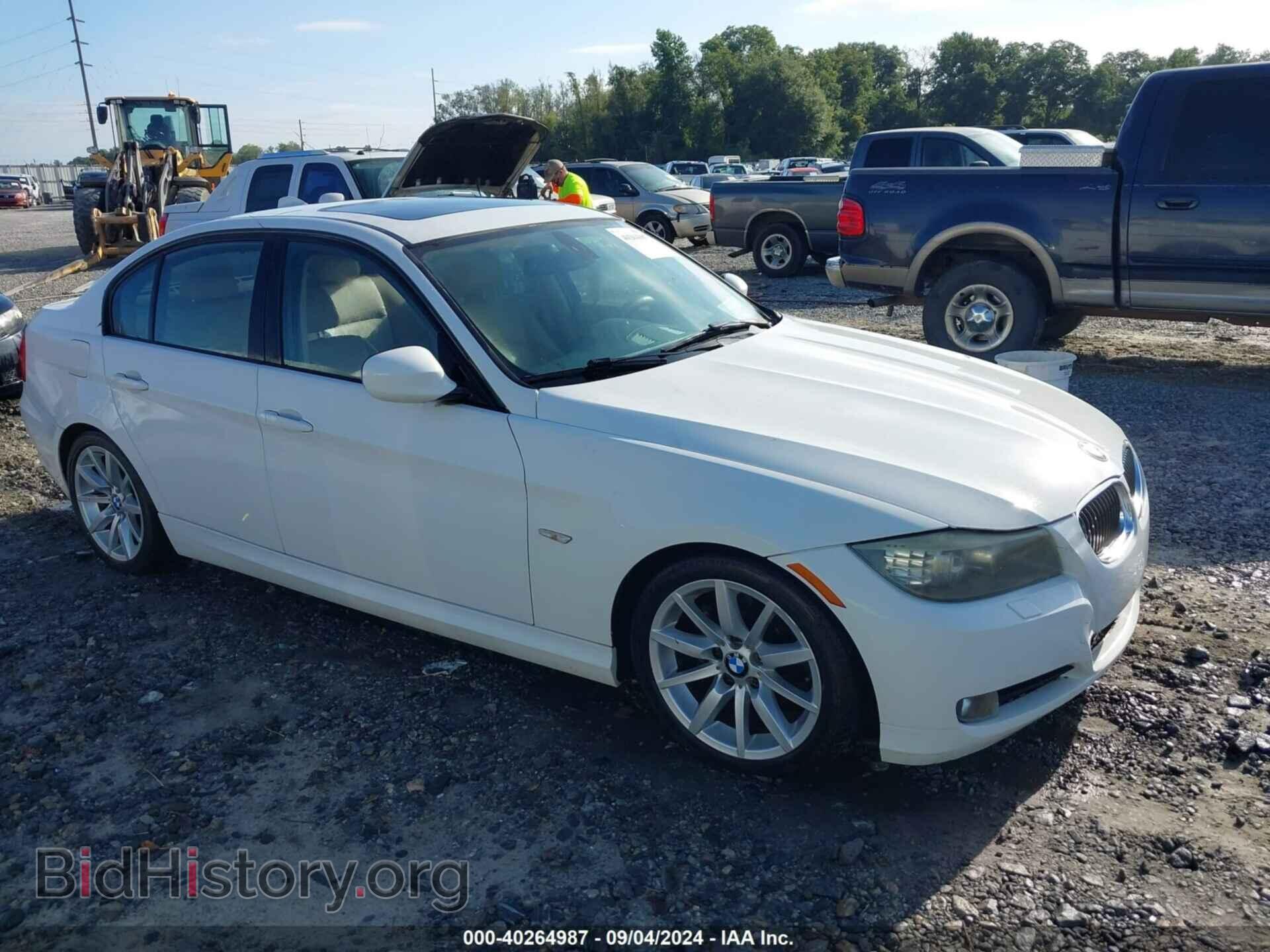 Photo WBAPH7C54BE459901 - BMW 328I 2011