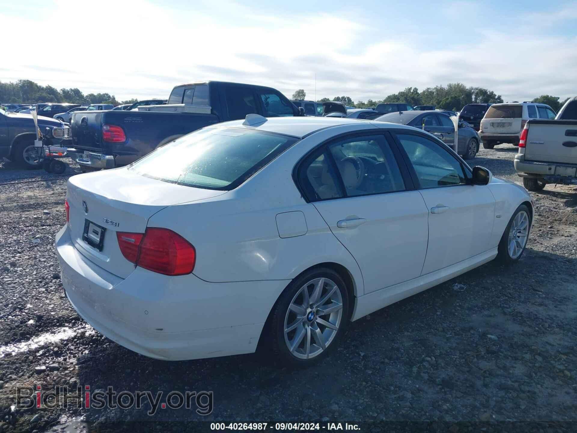 2011 BMW 328I - VIN: WBAPH7C54BE459901 - Photo 4