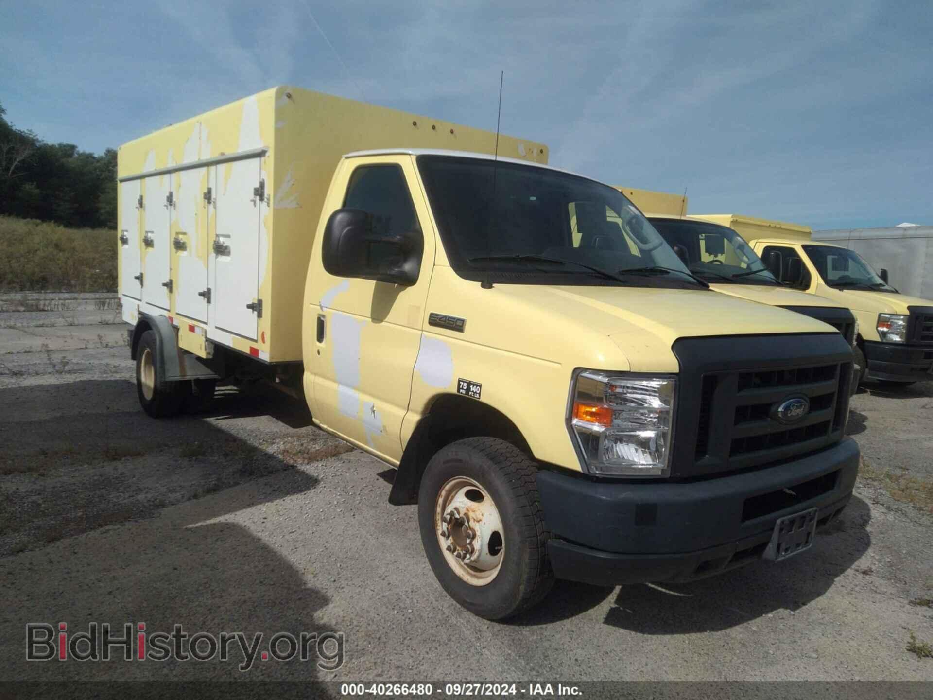 Photo 1FDXE4FS6HDC69071 - FORD E-450 CUTAWAY 2017