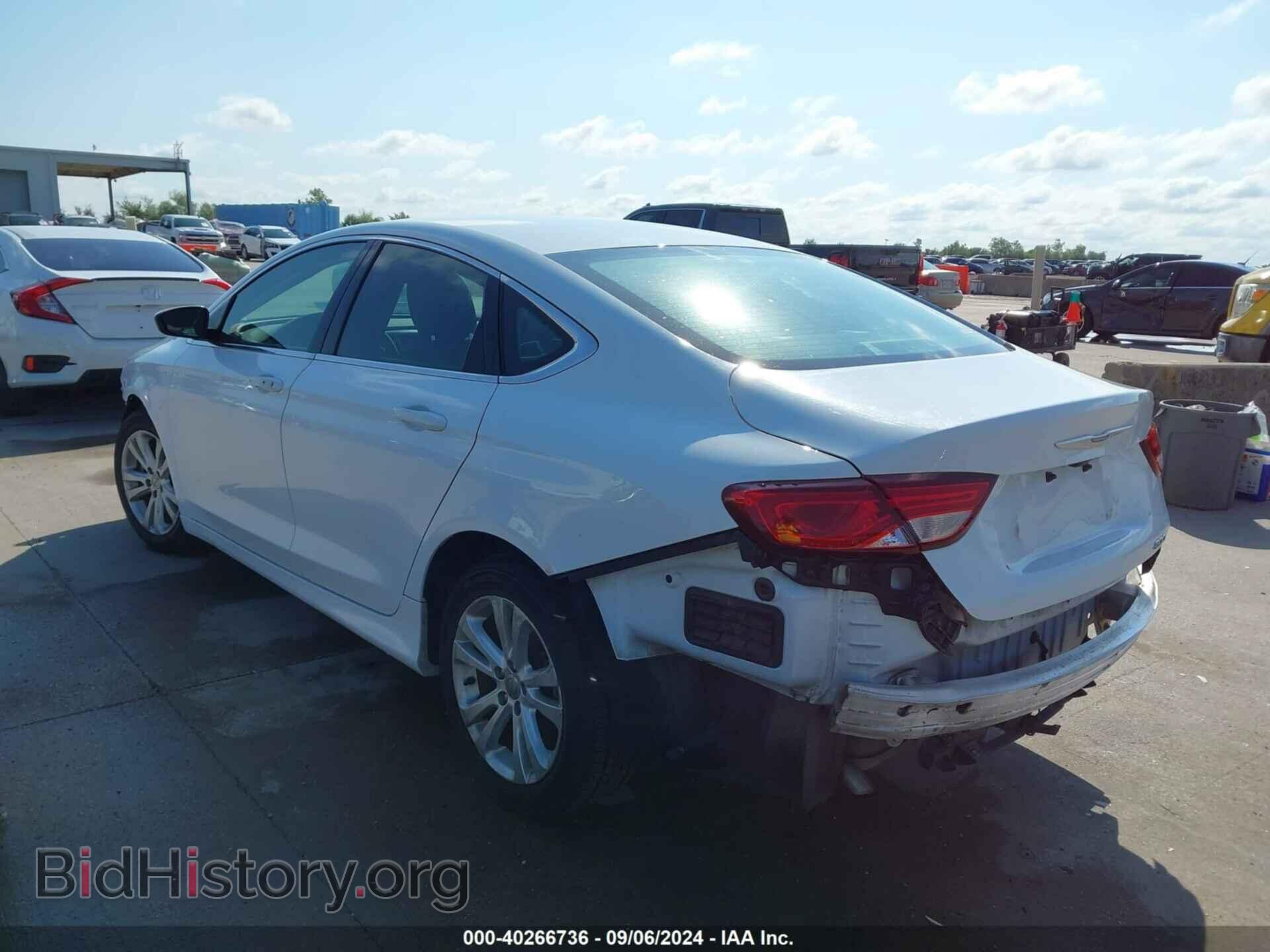 2016 CHRYSLER 200 - VIN: 1C3CCCAB0GN163870 - Фото 3