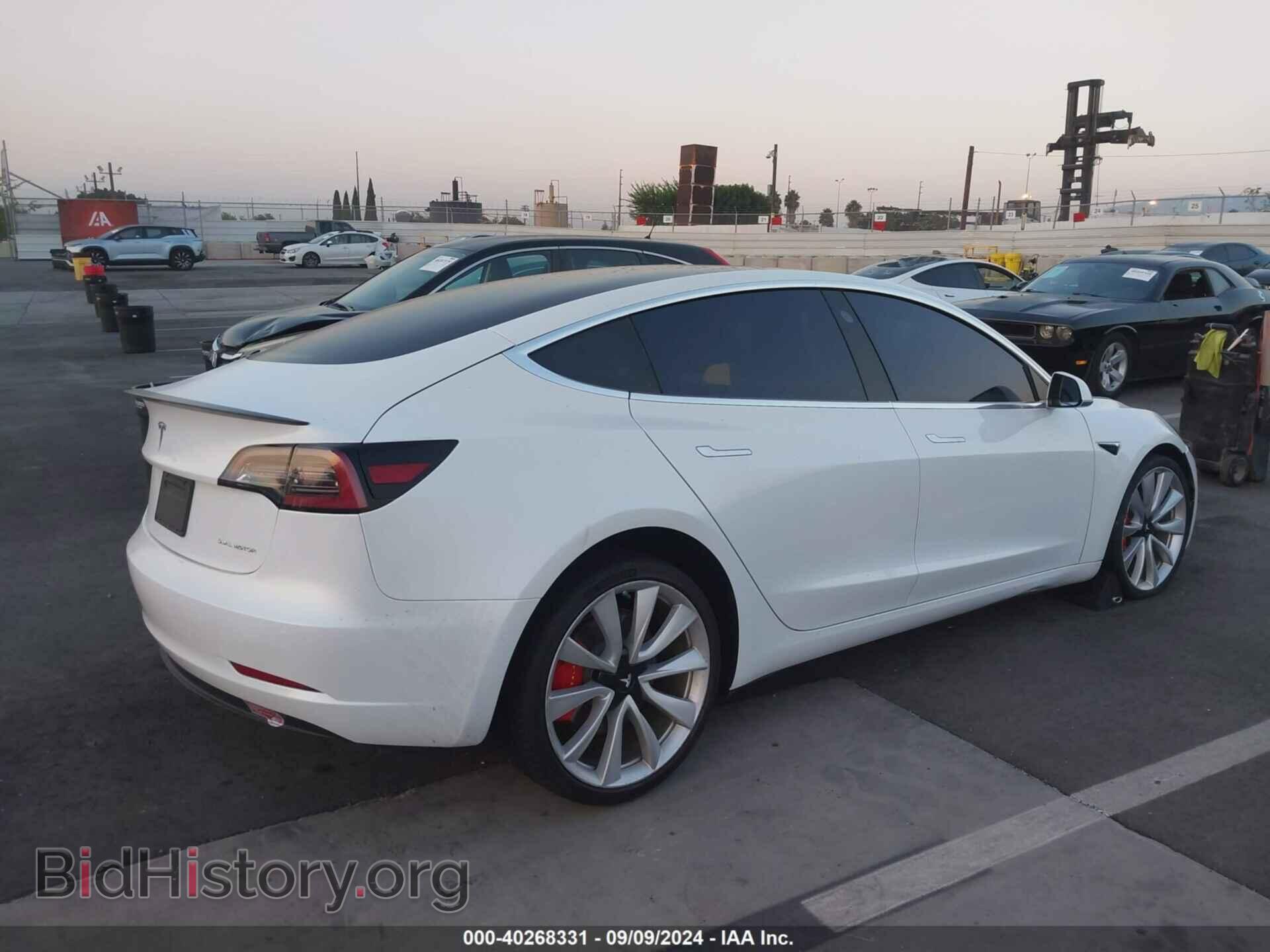 2018 TESLA MODEL 3 - VIN: 5YJ3E1EB7JF072718 - Фото 4