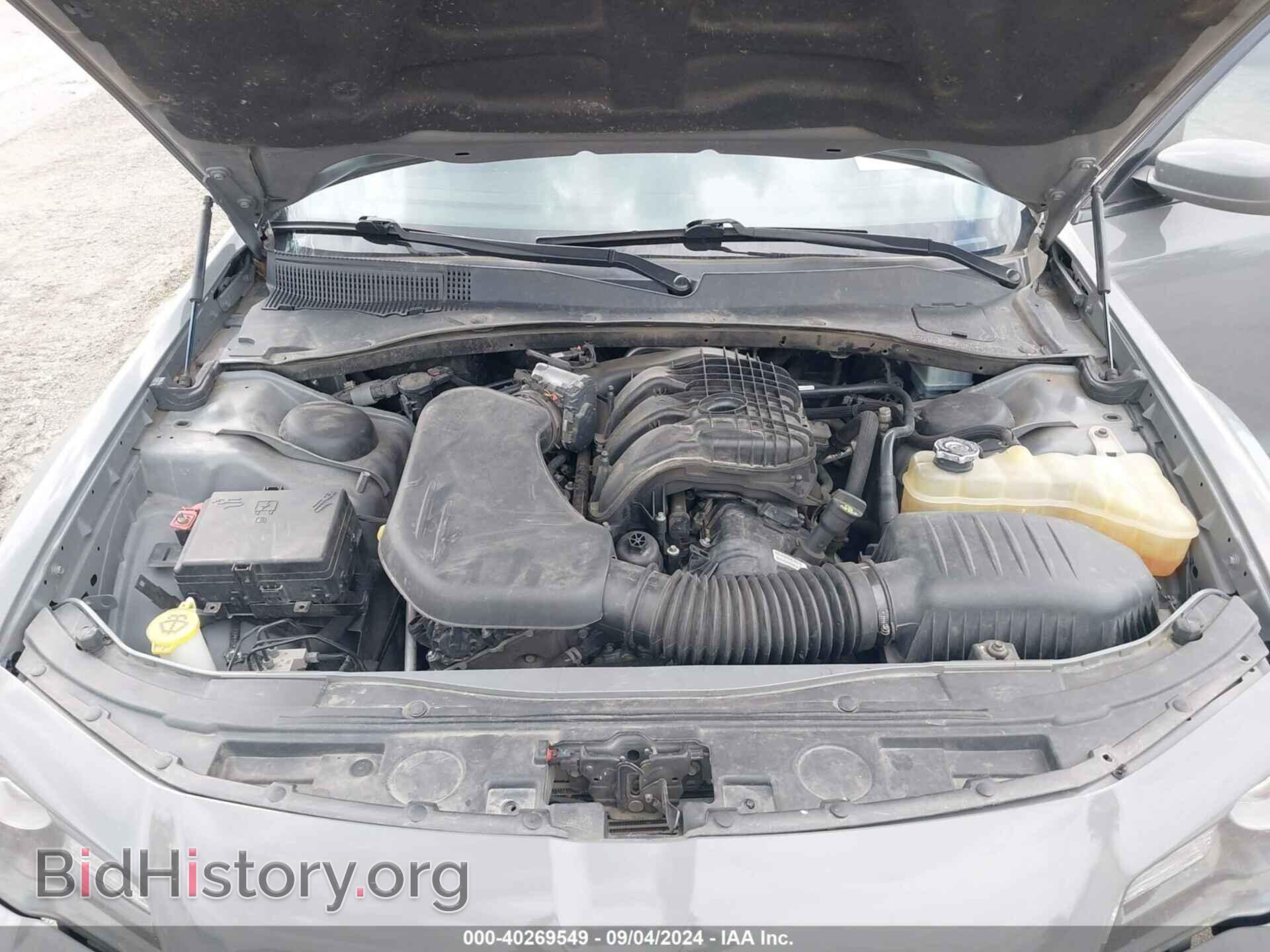 2018 CHRYSLER 300 - VIN: 2C3CCAGG4JH160901 - Фото 10