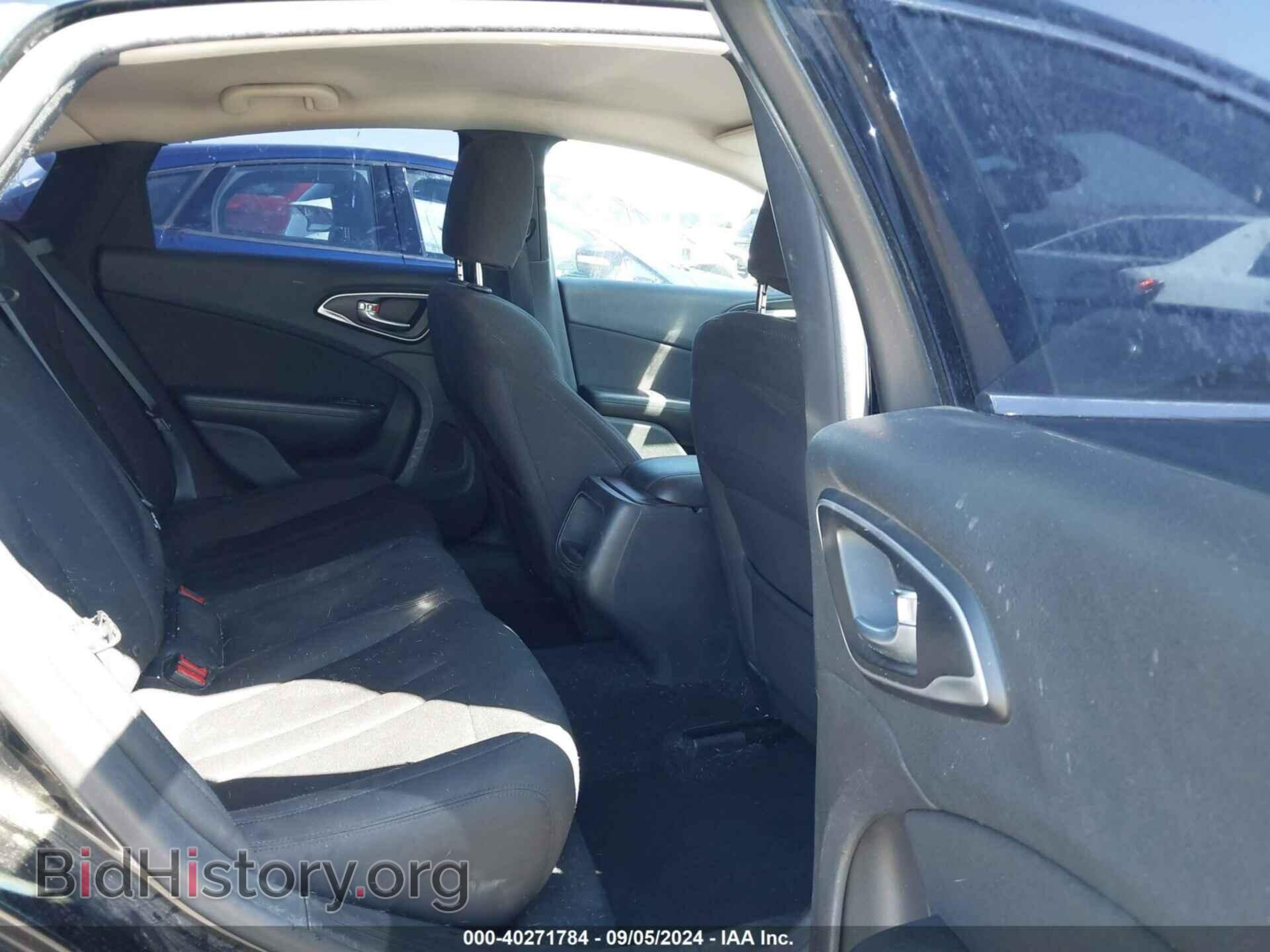 2015 CHRYSLER 200 - VIN: 1C3CCCAB1FN647433 - Фото 8