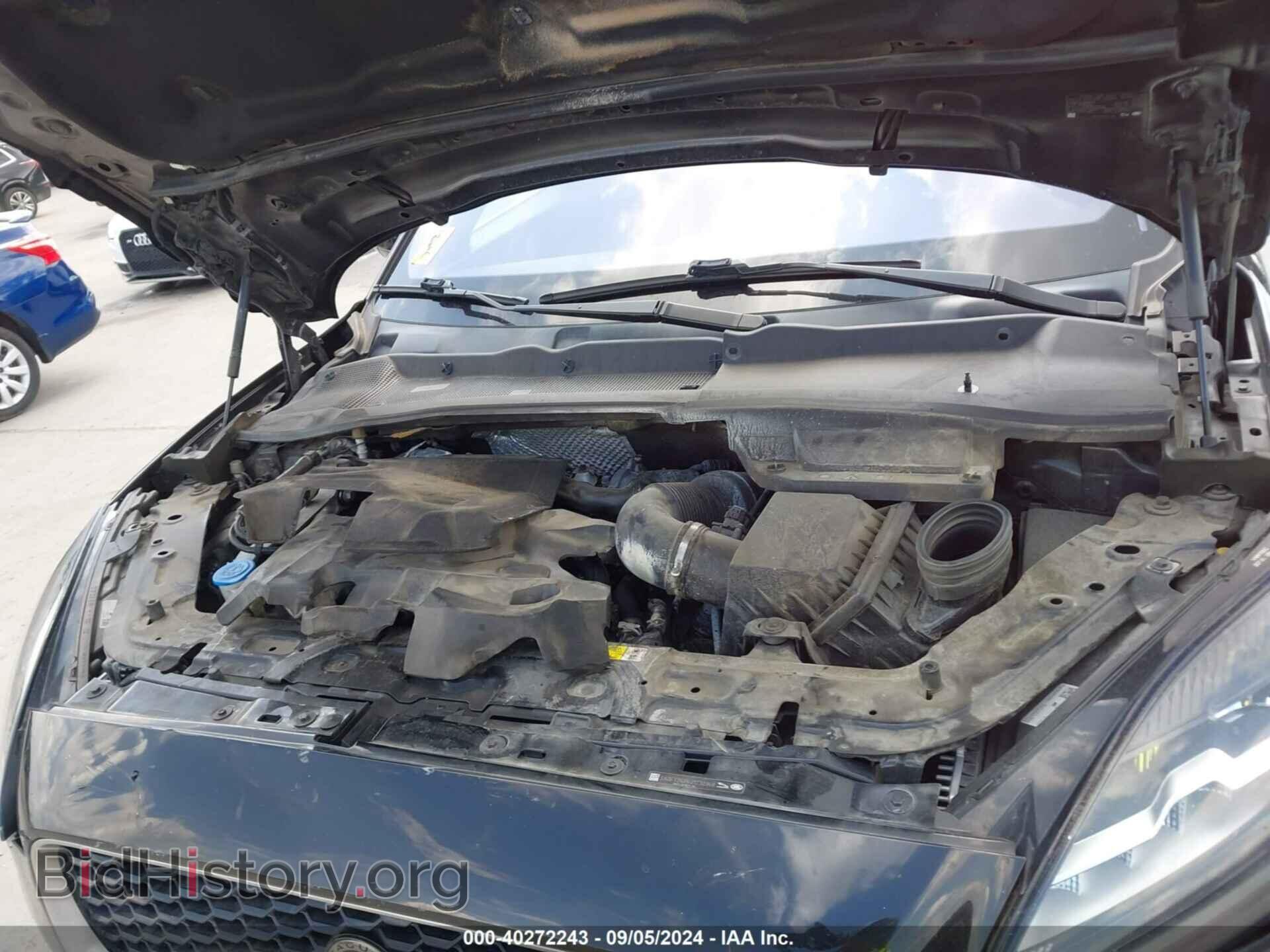 2018 JAGUAR E-PACE - VIN: SADFT2GX6J1Z30968 - Photo 10