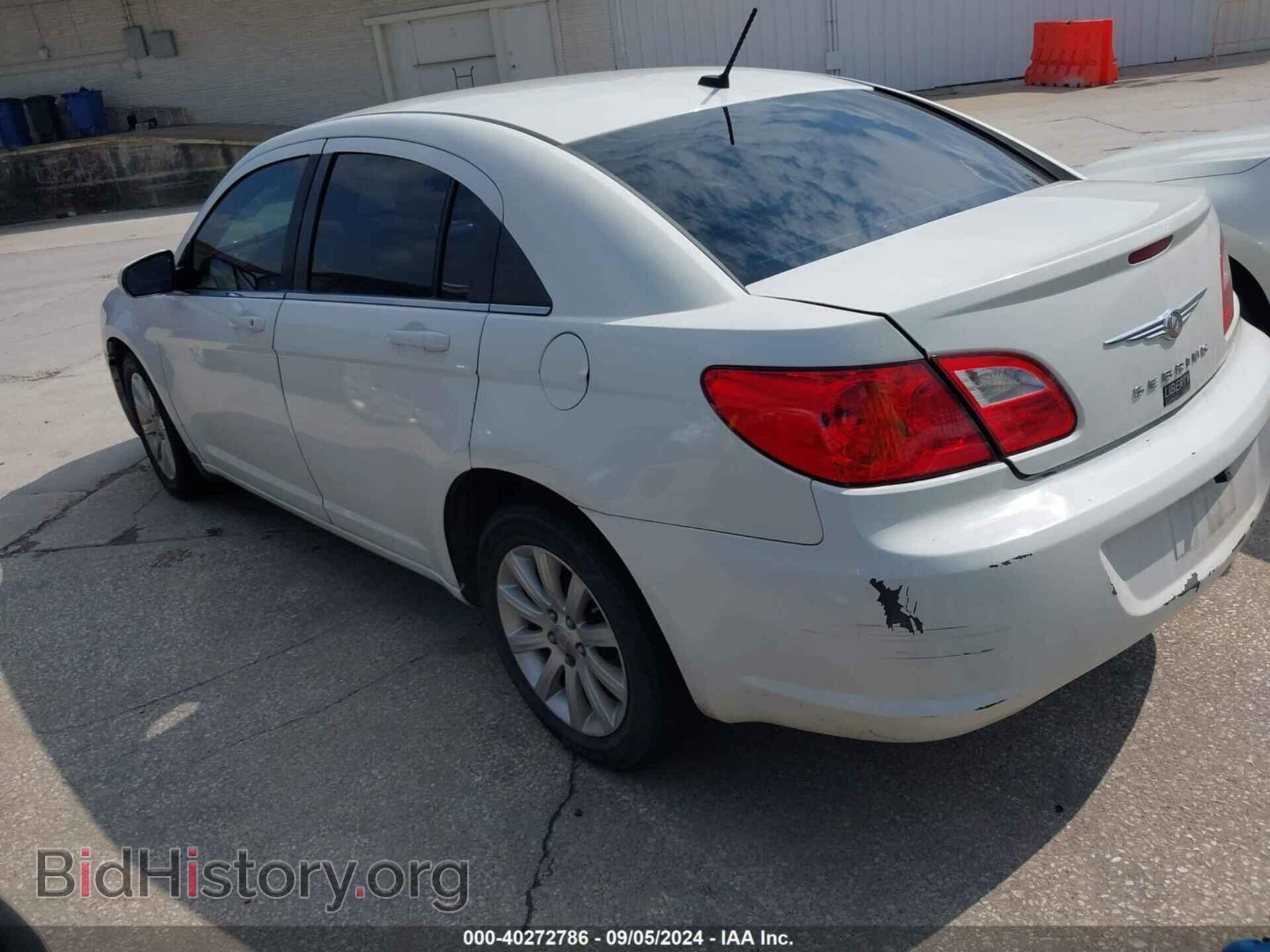 2010 CHRYSLER SEBRING - VIN: 1C3CC5FB5AN212721 - Фото 3