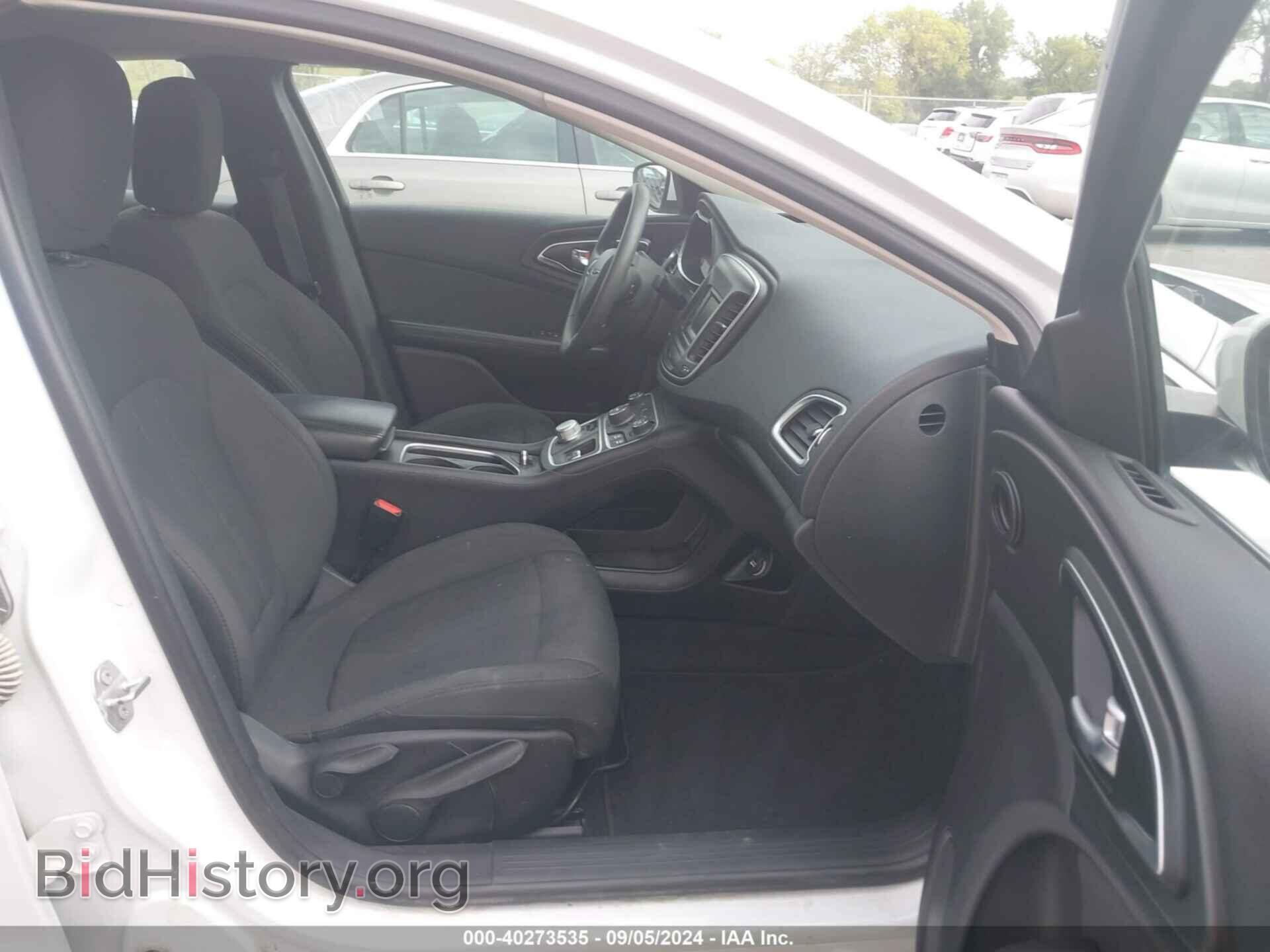 2016 CHRYSLER 200 - VIN: 1C3CCCAB2GN176863 - Фото 5