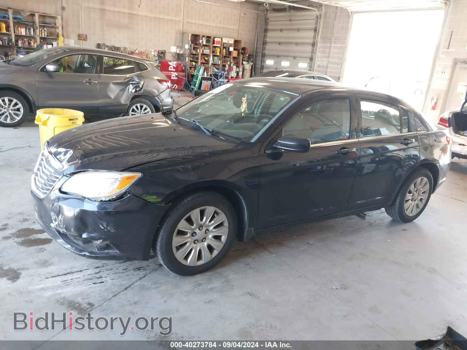 2012 CHRYSLER 200 - VIN: 1C3CCBAB9CN282943 - Фото 2