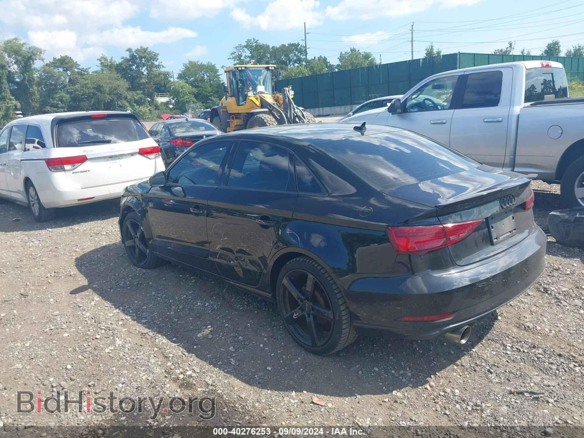 2017 AUDI A3 - VIN: WAUAUGFF4H1032174 - Фото 3
