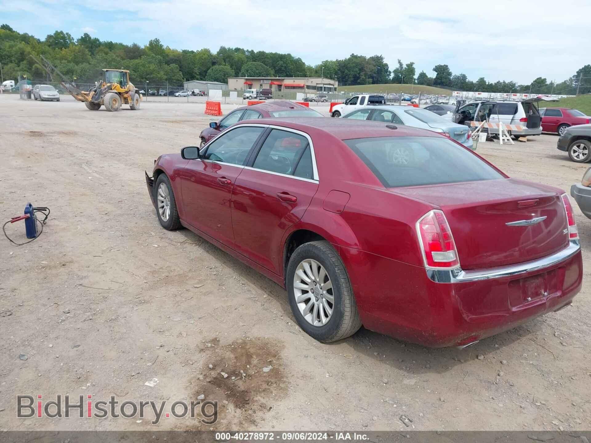 2014 CHRYSLER 300 - VIN: 2C3CCAAG4EH206242 - Фото 3