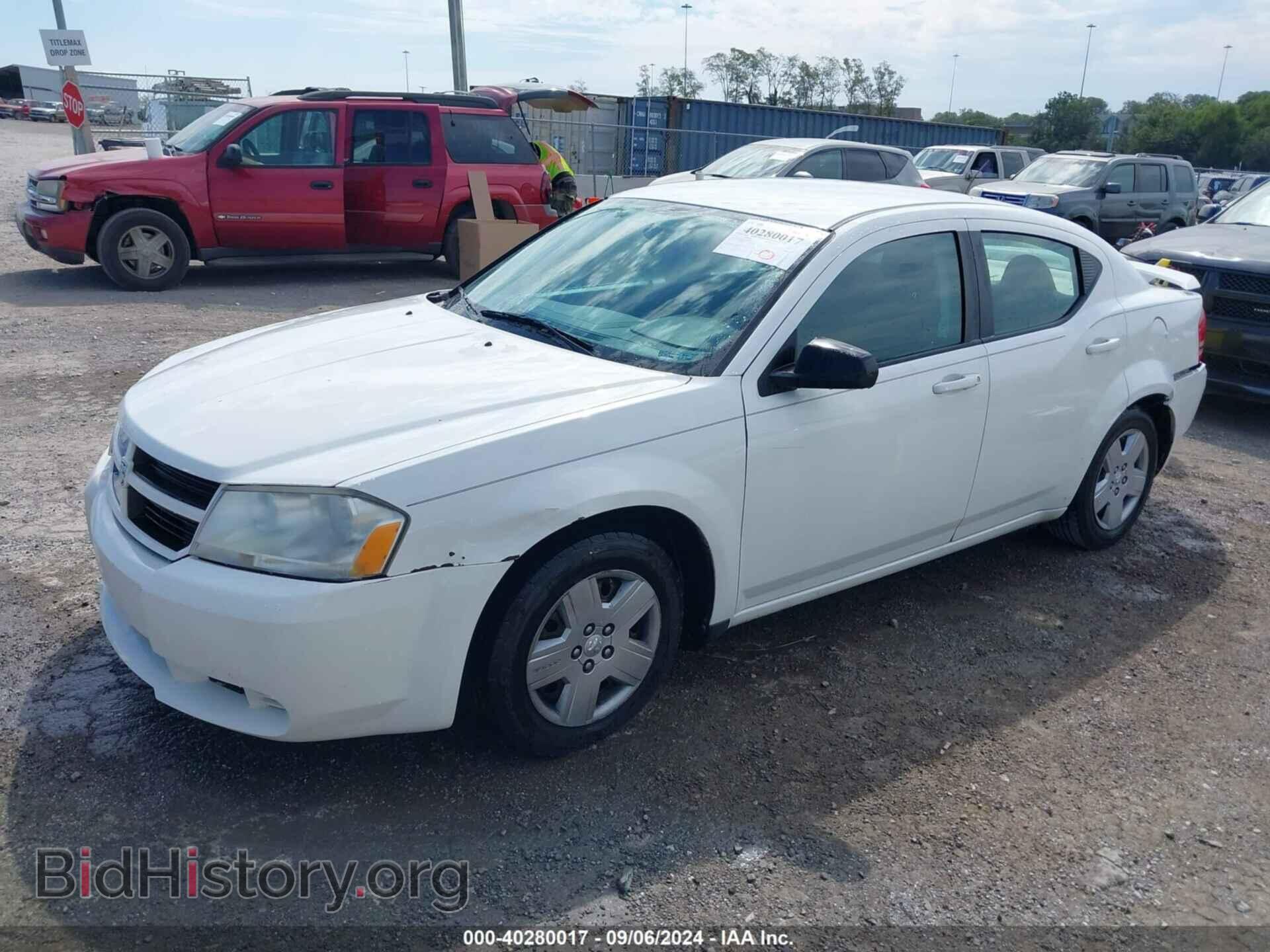 2010 DODGE AVENGER - VIN: 1B3CC4FB9AN135939 - Фото 2
