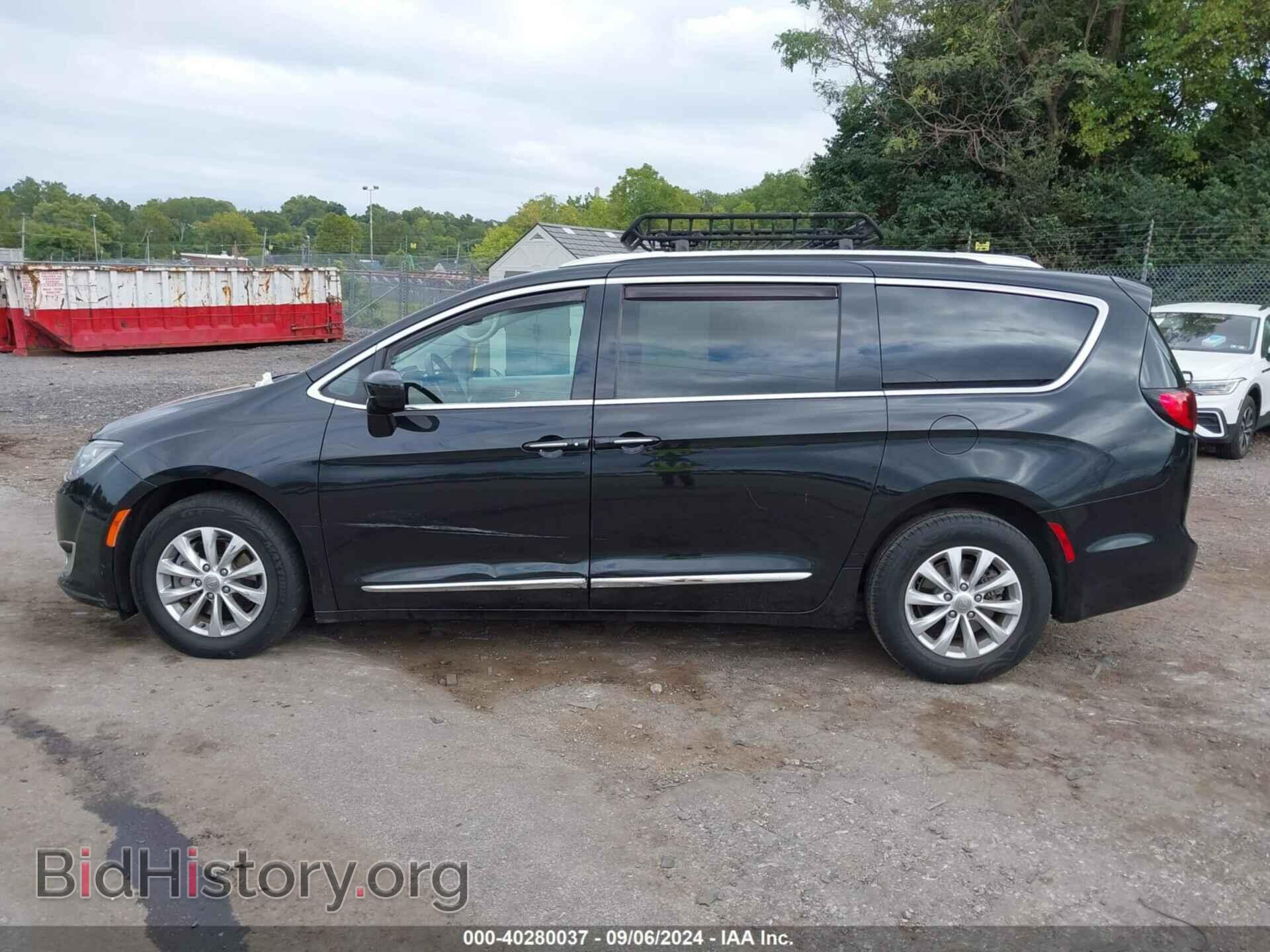 2019 CHRYSLER PACIFICA - VIN: 2C4RC1BG0KR555053 - Фото 14