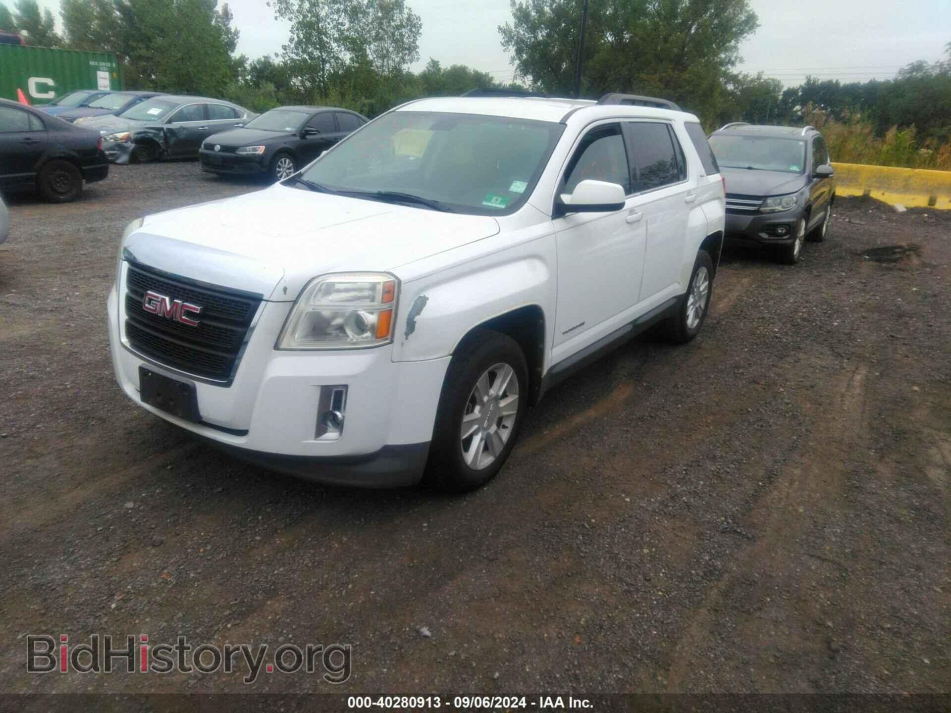 2011 GMC TERRAIN - VIN: 2CTFLTEC9B6455241 - Photo 2