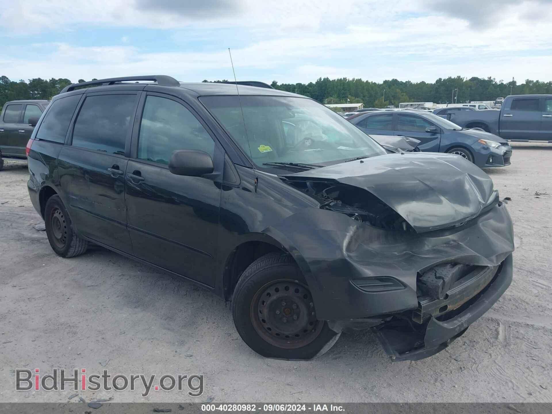 Фотография 5TDKK4CC3AS341519 - TOYOTA SIENNA 2010