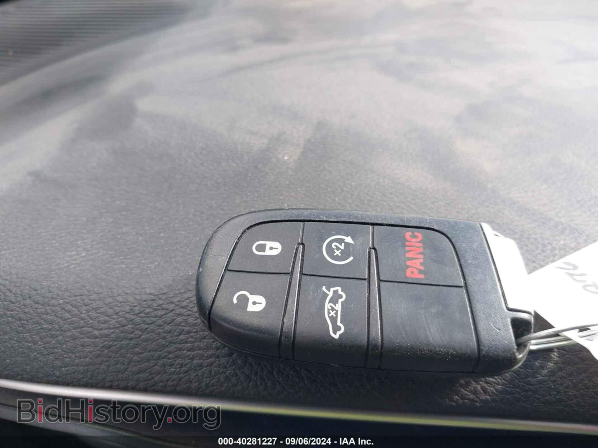 2019 DODGE CHALLENGER - VIN: 2C3CDZBTXKH641222 - Фото 11