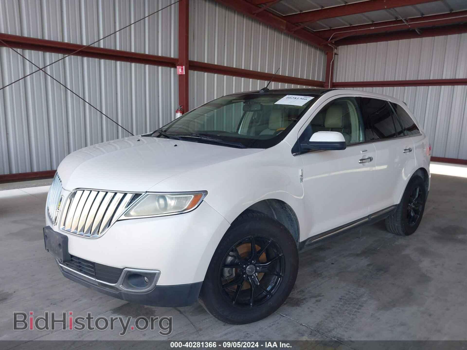 2011 LINCOLN MKX - VIN: 2LMDJ6JK6BBJ27645 - Photo 2