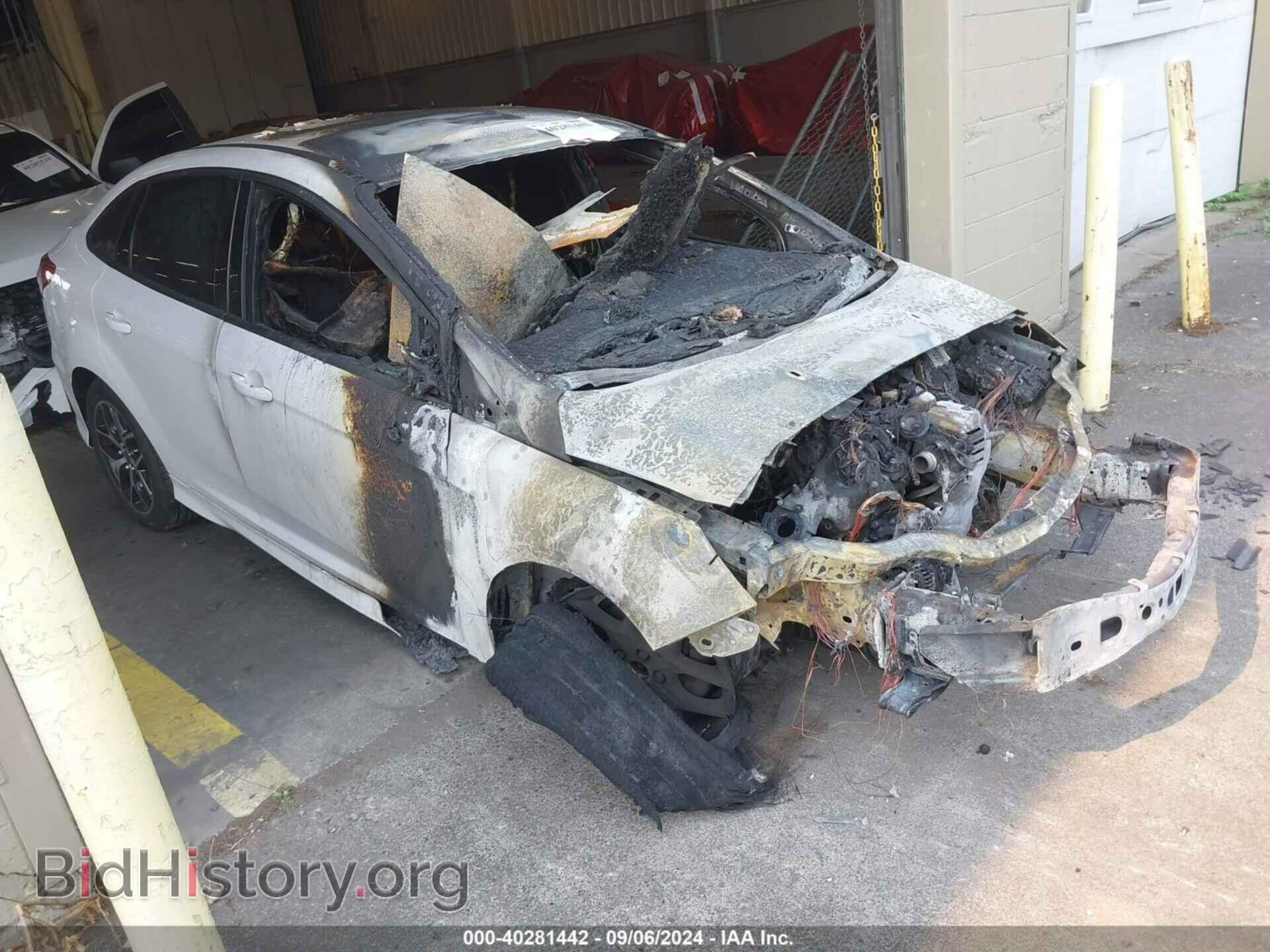 Photo 1FADP3FE0FL300779 - FORD FOCUS 2015