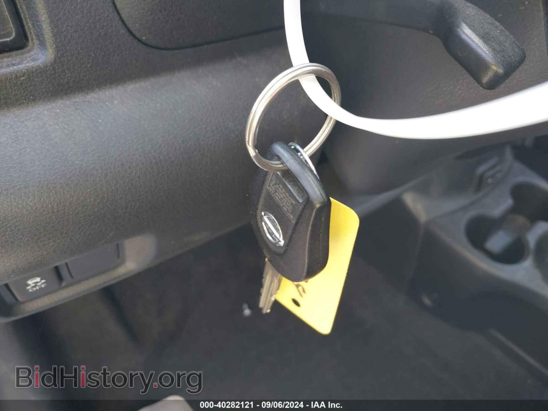 2017 NISSAN VERSA NOTE - VIN: 3N1CE2CP9HL355463 - Photo 11