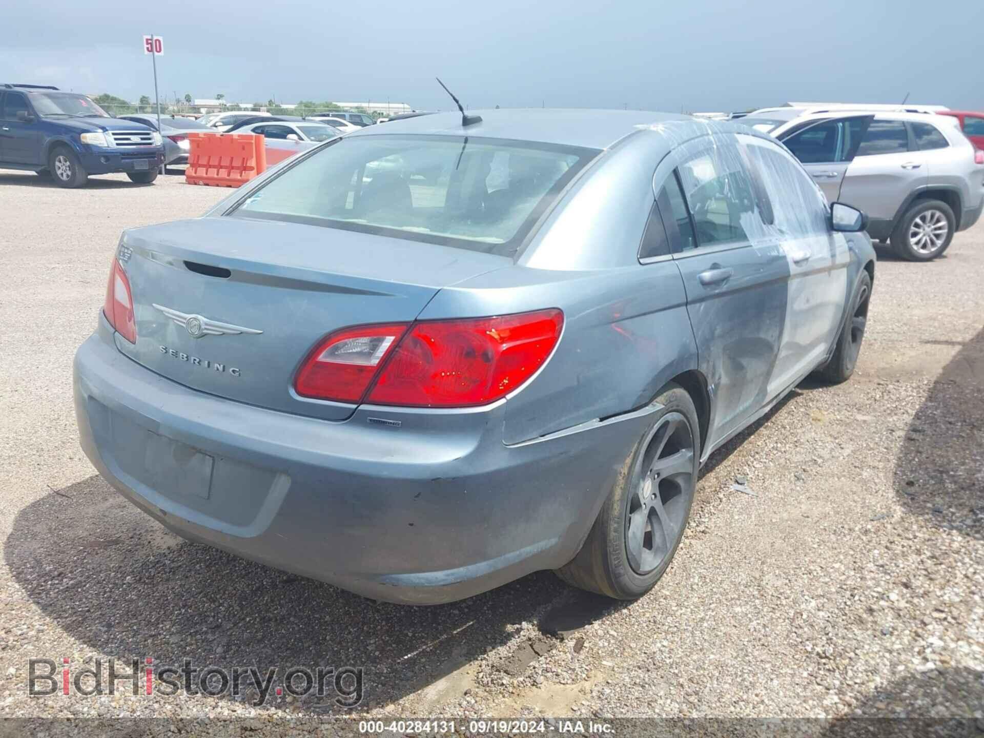 2010 CHRYSLER SEBRING - VIN: 1C3CC4FB6AN212575 - Фото 4
