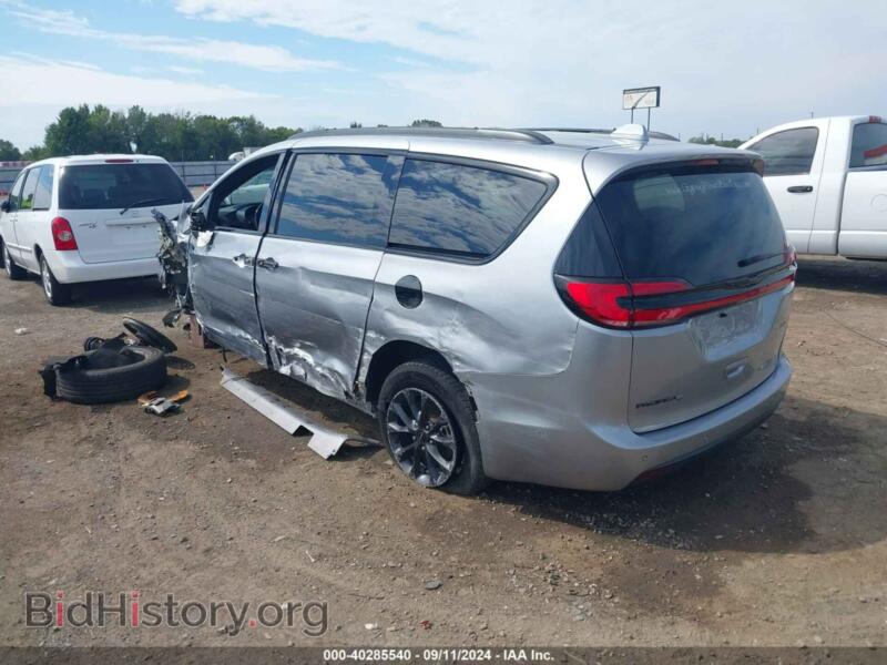 2021 Chrysler PACIFICA (VIN 2C4RC1BG7MR531058) — photo 3 of 21